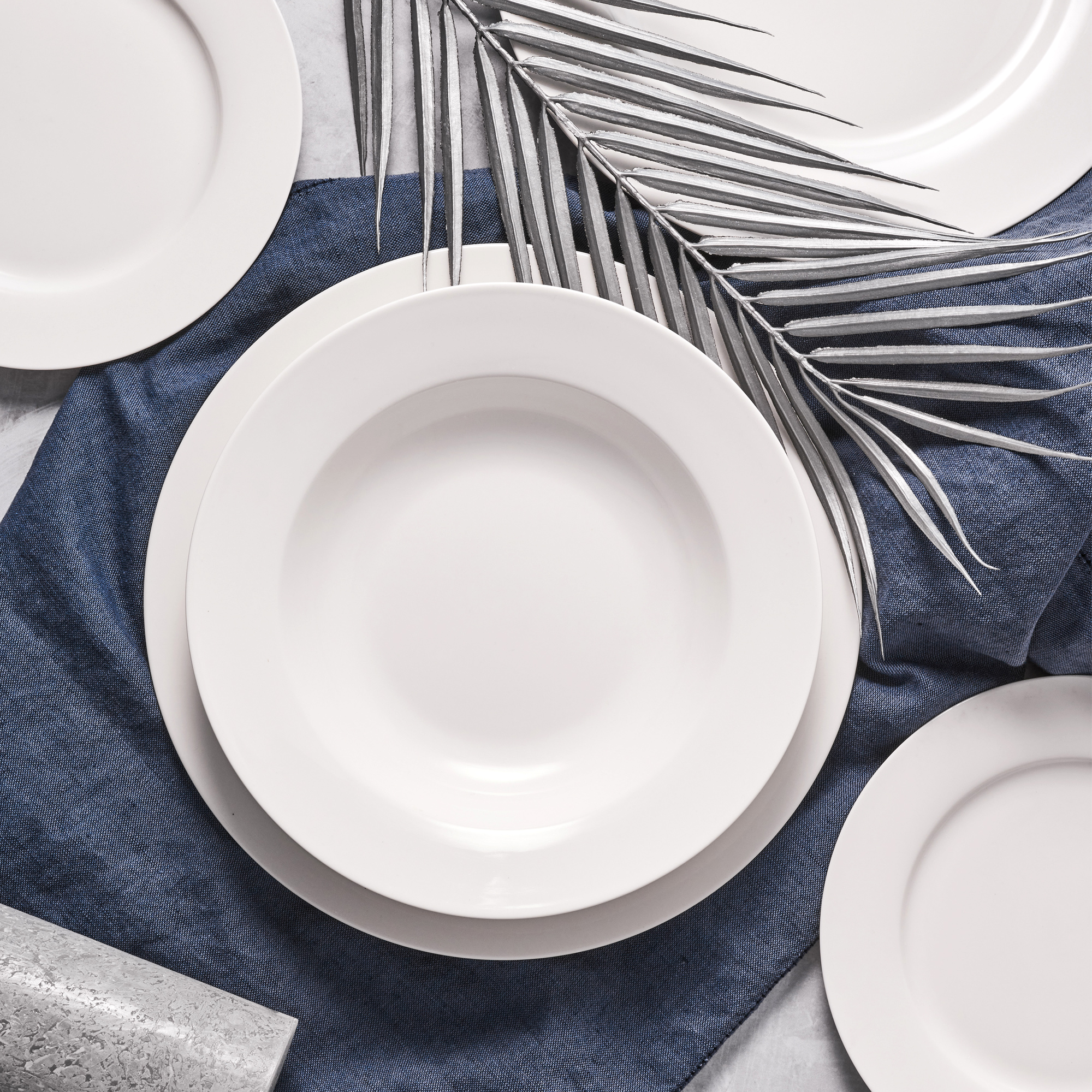 Serwis obiadowy dla 6 osób Aura White 18-elementowy AMBITION