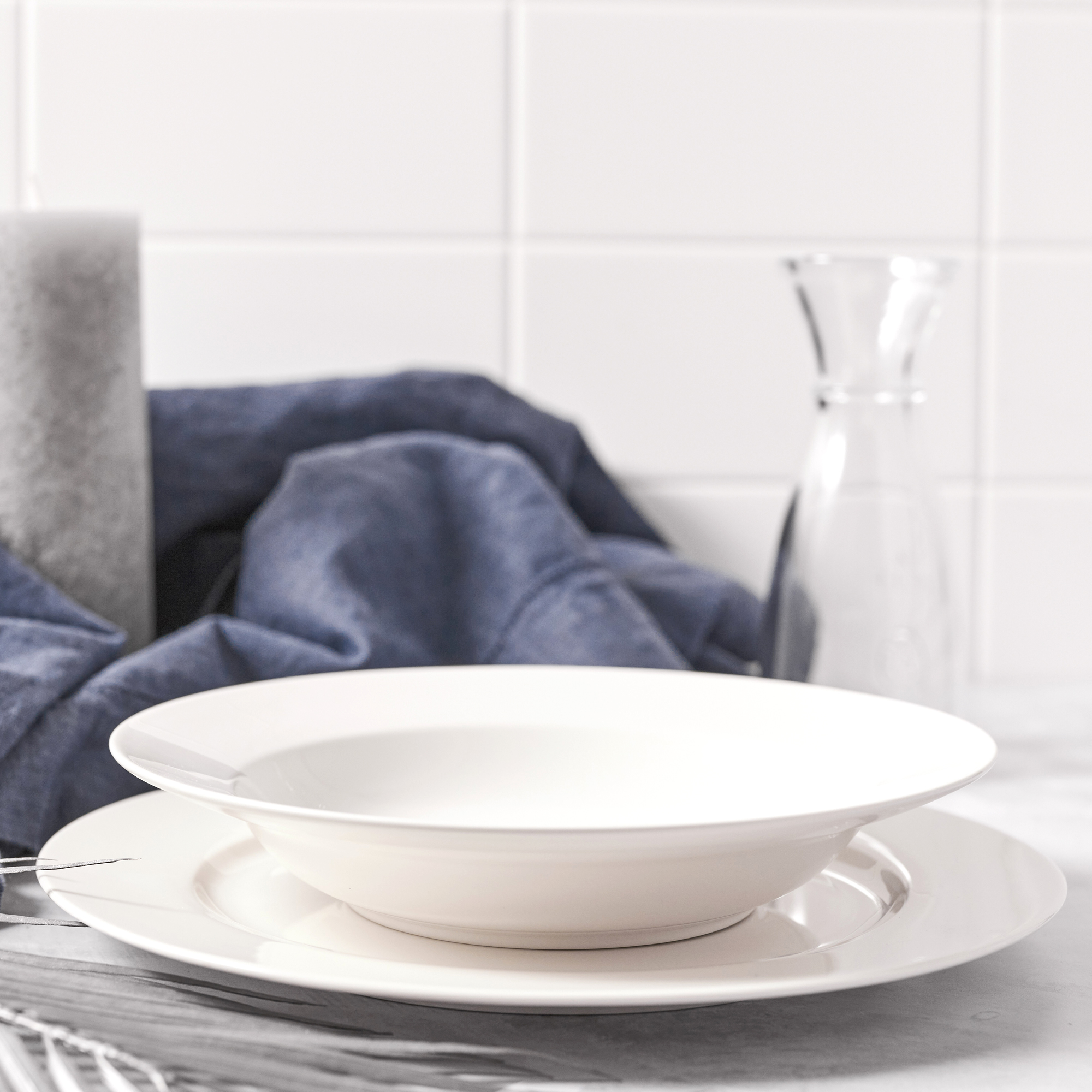 Serwis obiadowy dla 6 osób Aura White 18-elementowy AMBITION