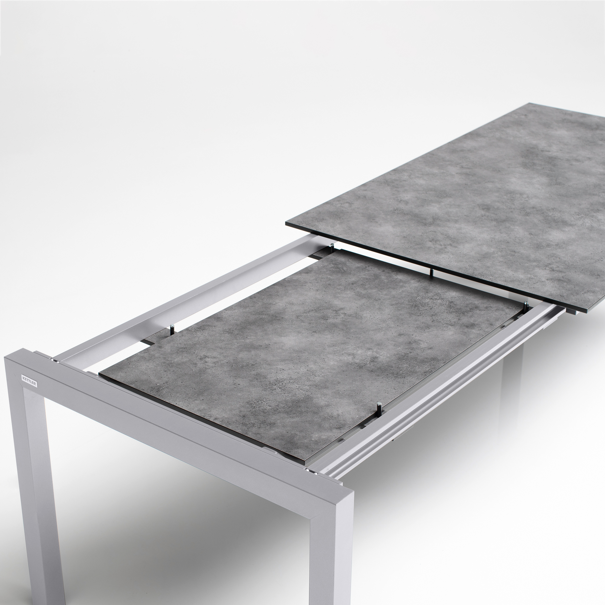 Stół ogrodowy rozkładany 150 / 210 x 95 cm Cubic srebrno-antracytowy KETTLER