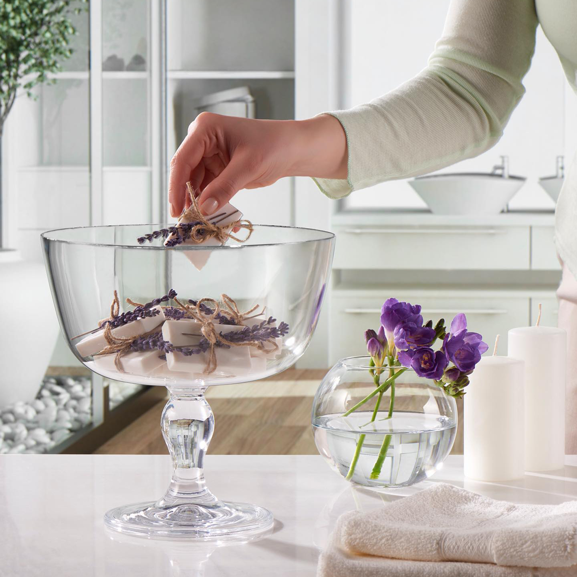 Salátová mísa na nožce Pettite Patisserie 22,4 cm PASABAHCE