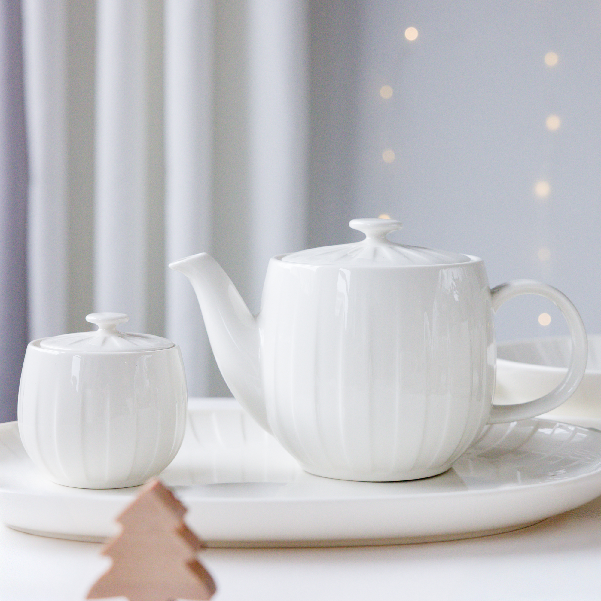 Porcelánová cukřenka s víkem Ligne 250 ml AMBITION