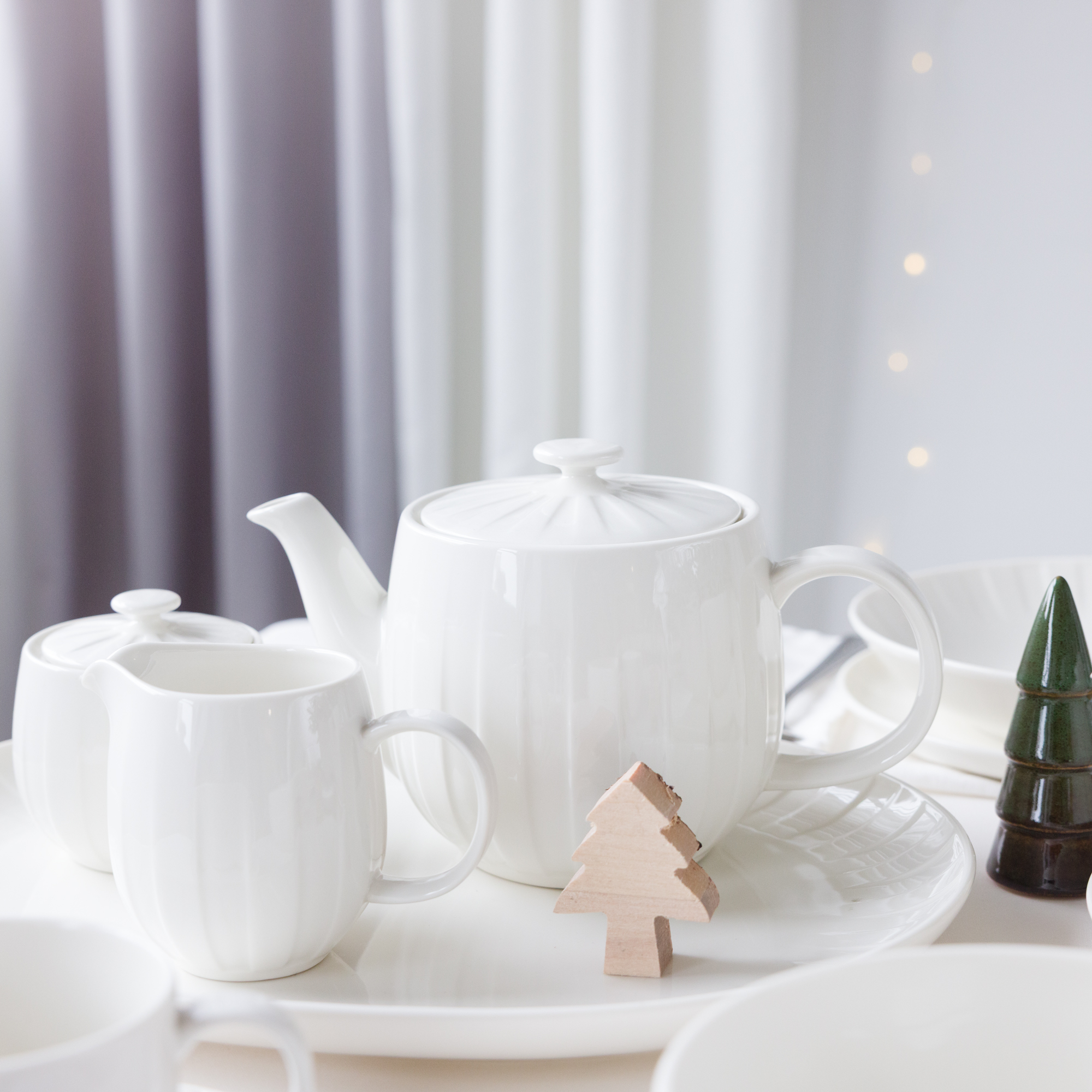 Porcelánová mlíčenka Ligne 250 ml AMBITION