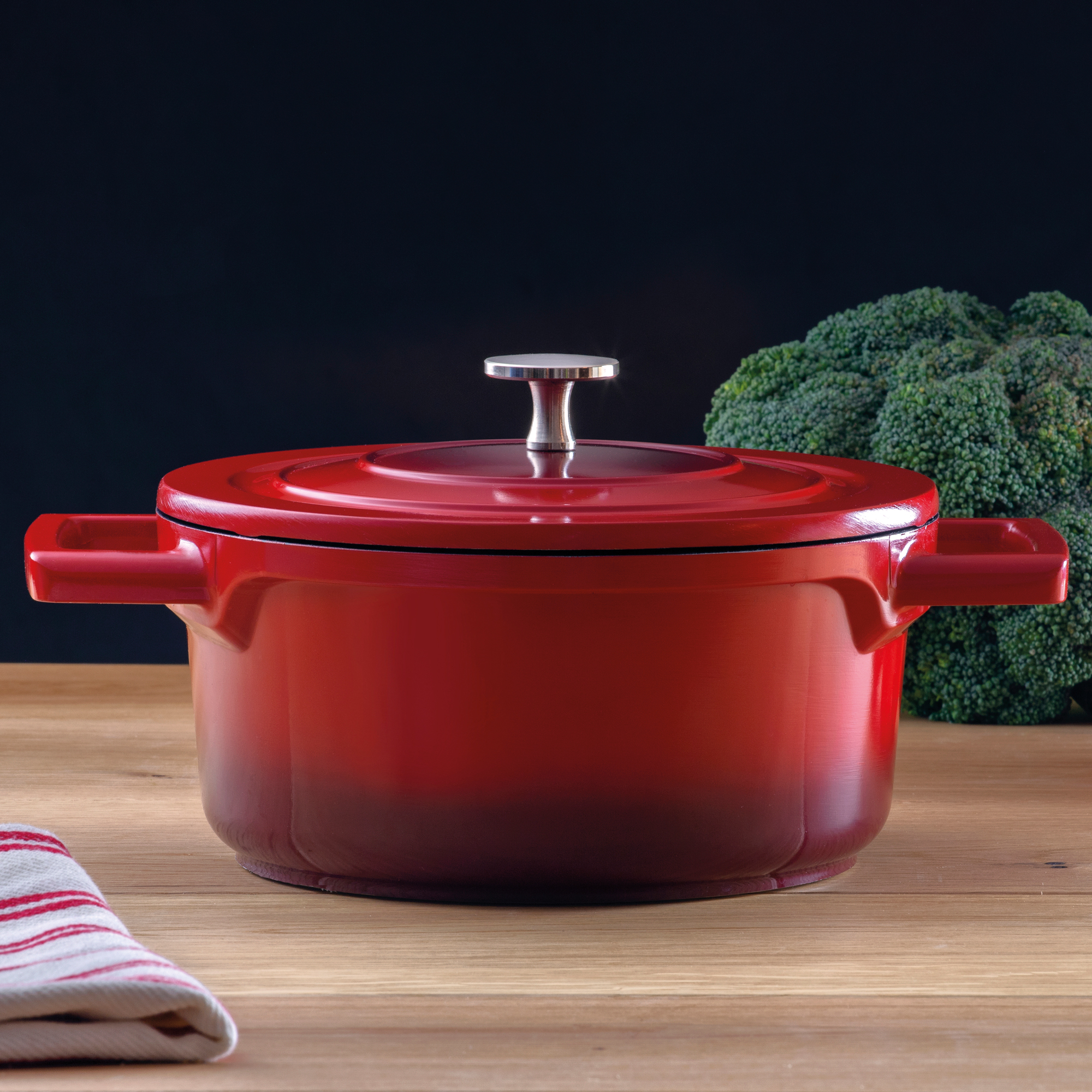 Hliníkový hrnec s poklicí Amore Qualum Basic 24 cm AMBITION