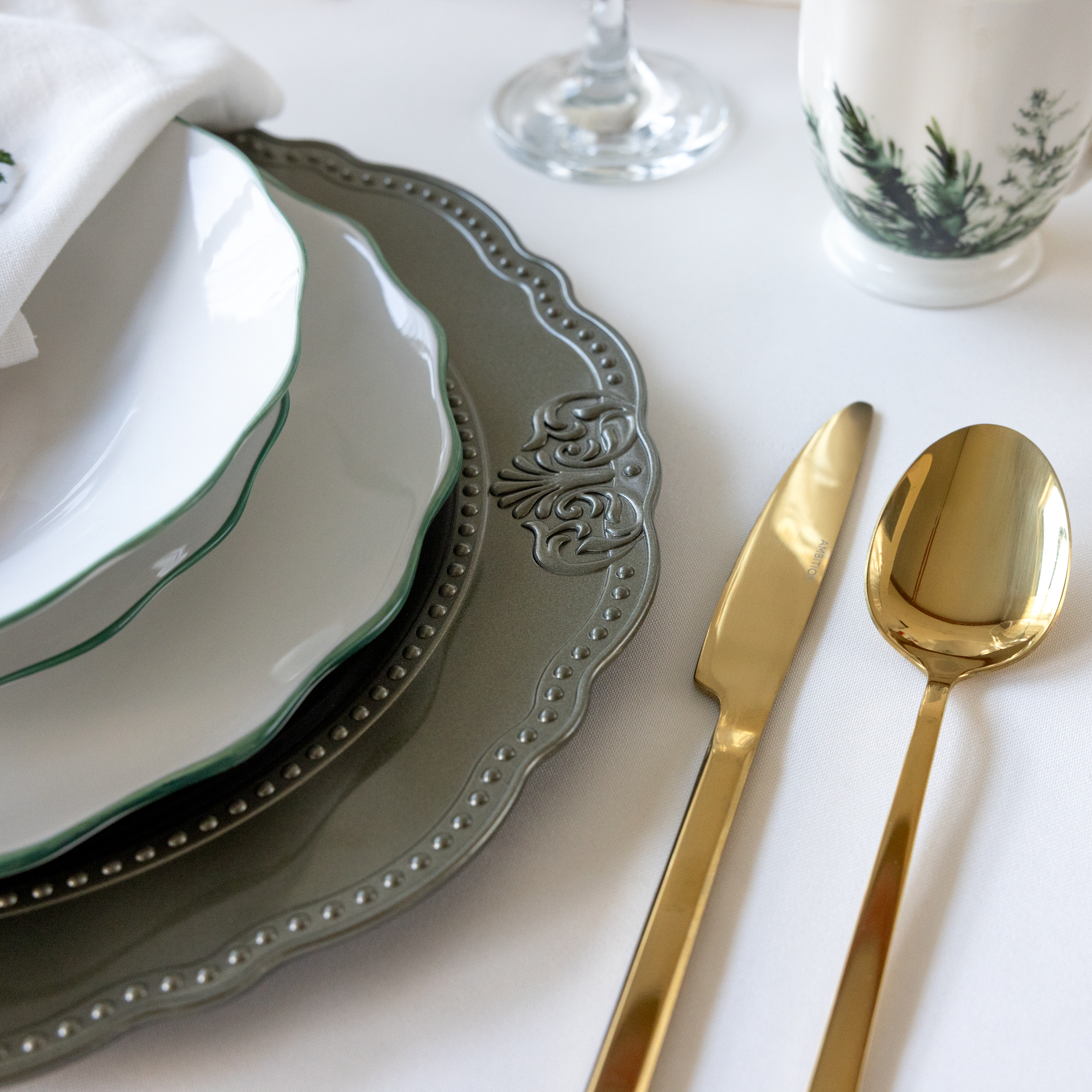 Set de cubiertos Prato Gold 24-piezas AMBITION