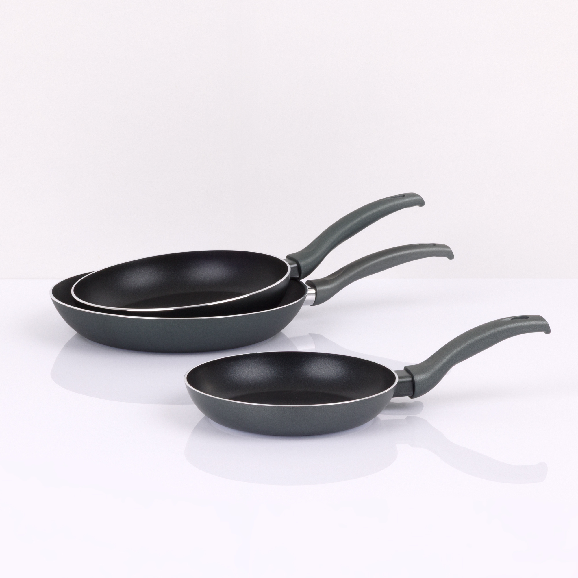 Sada 3 hliníkových pánví Ilag Basic Graphite 20-24-28 cm AMBITION