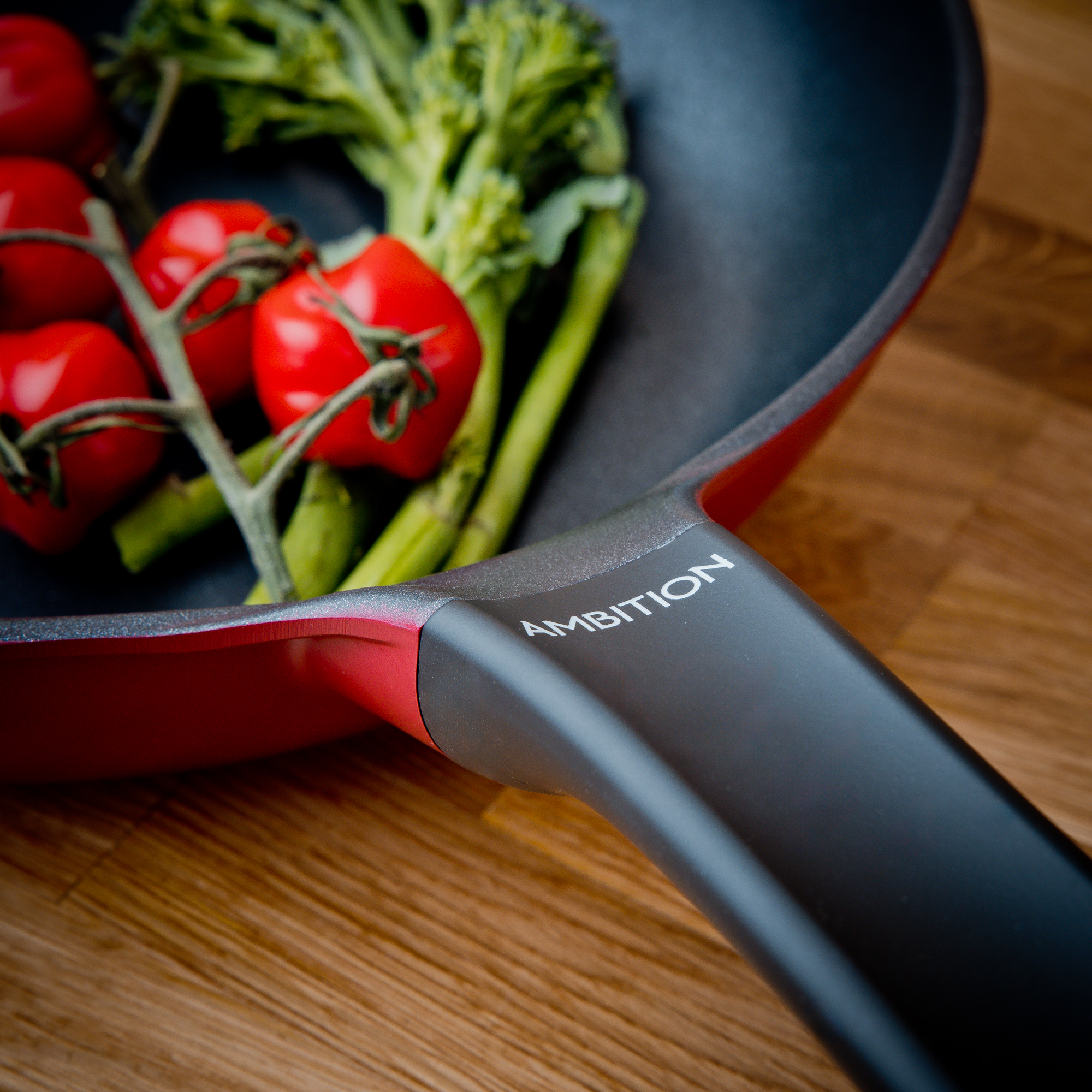 Frying pan with Qualum Basic coating Noel 26 cm AMBITION