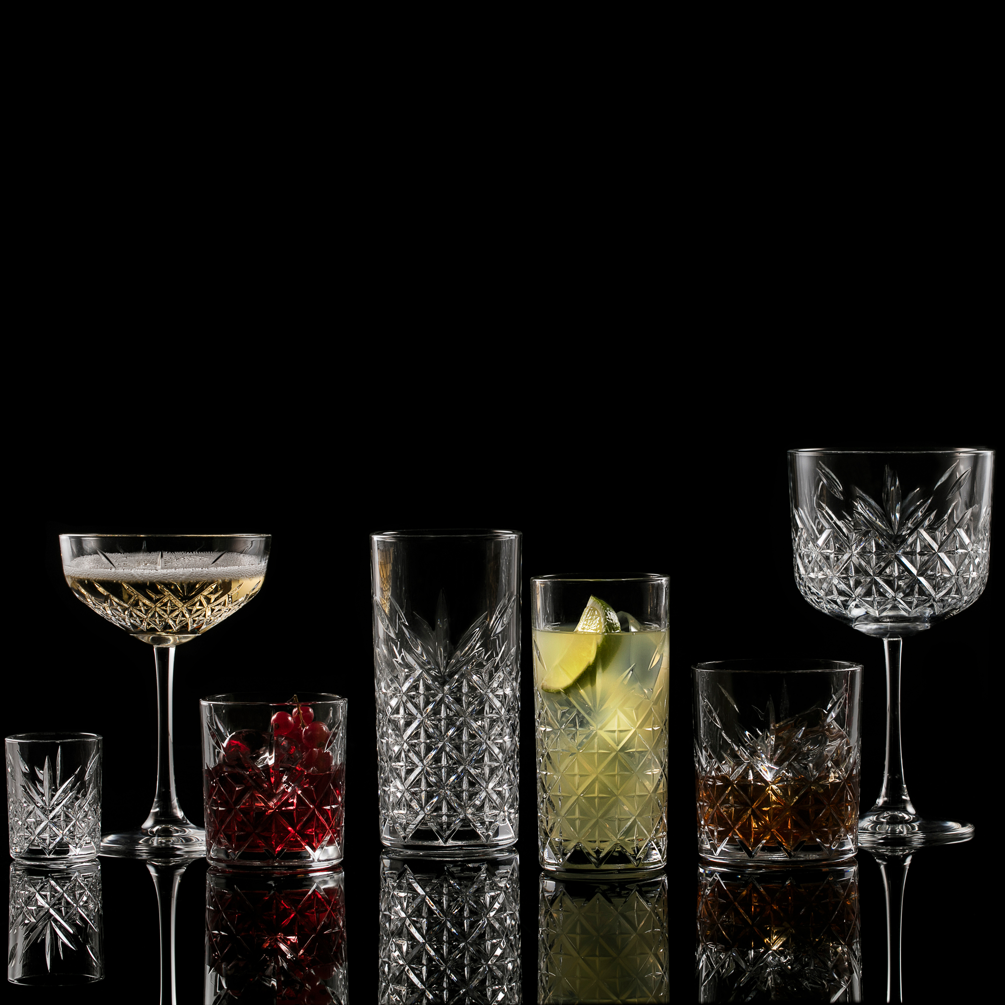  Sada 4 pohárov na šampanské Timeless 255 ml PASABAHCE