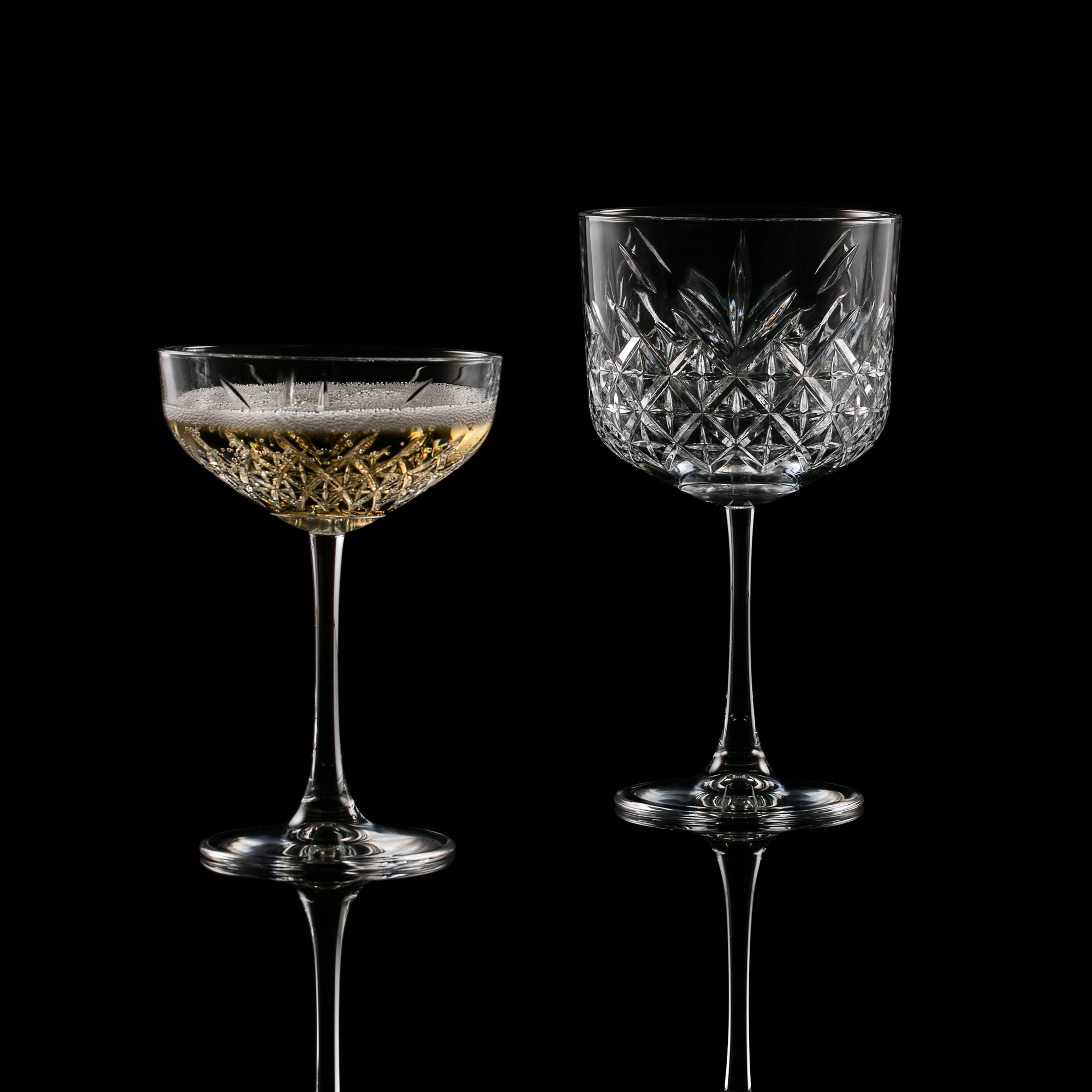  Sada 4 pohárov na šampanské Timeless 255 ml PASABAHCE