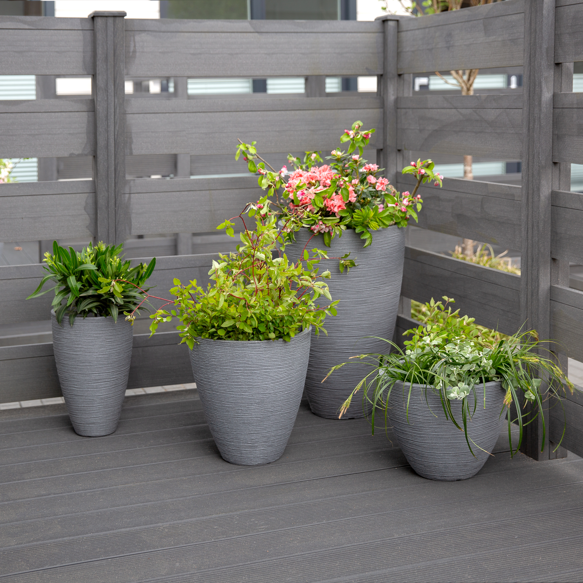Vaso rotondo scanalato 45 x 70 cm grigio PATIO