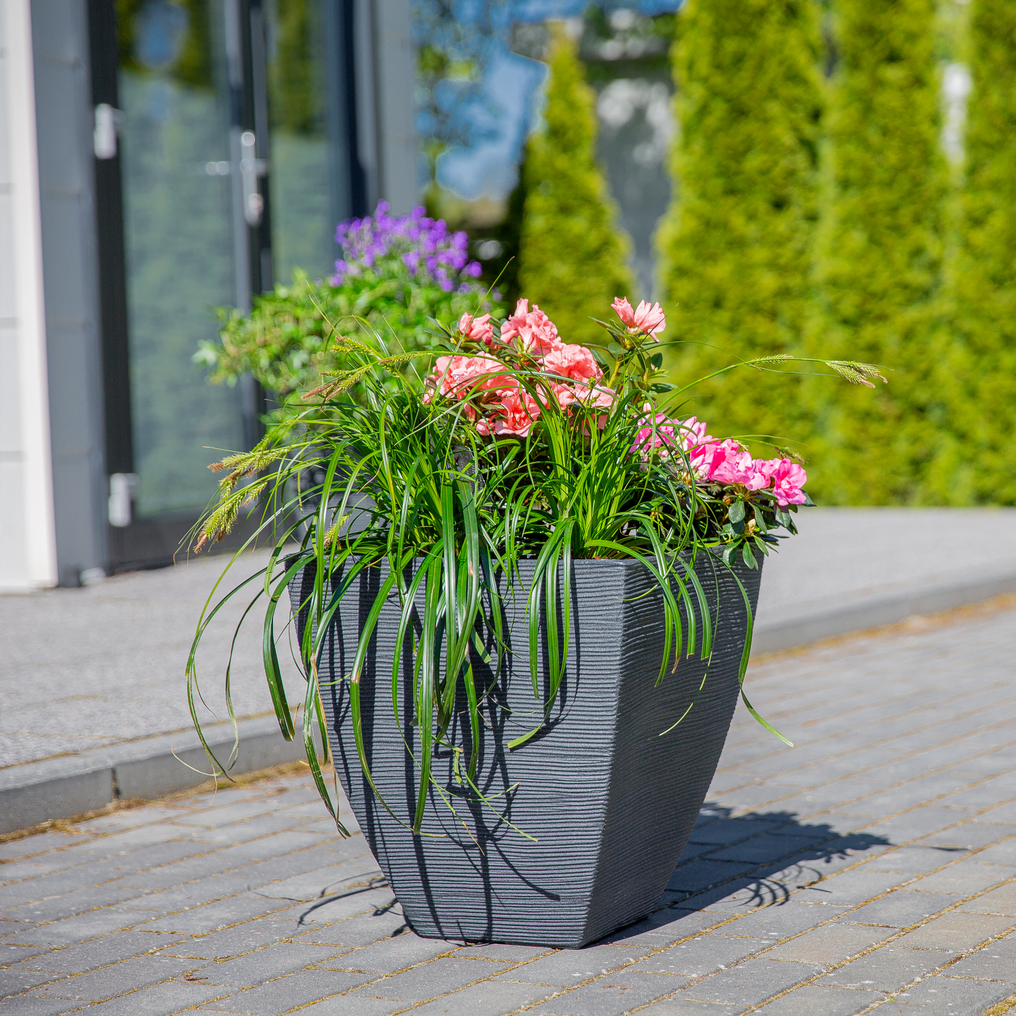 Vaso quadrato scanalato 39 x 39 x 42 cm antracite PATIO