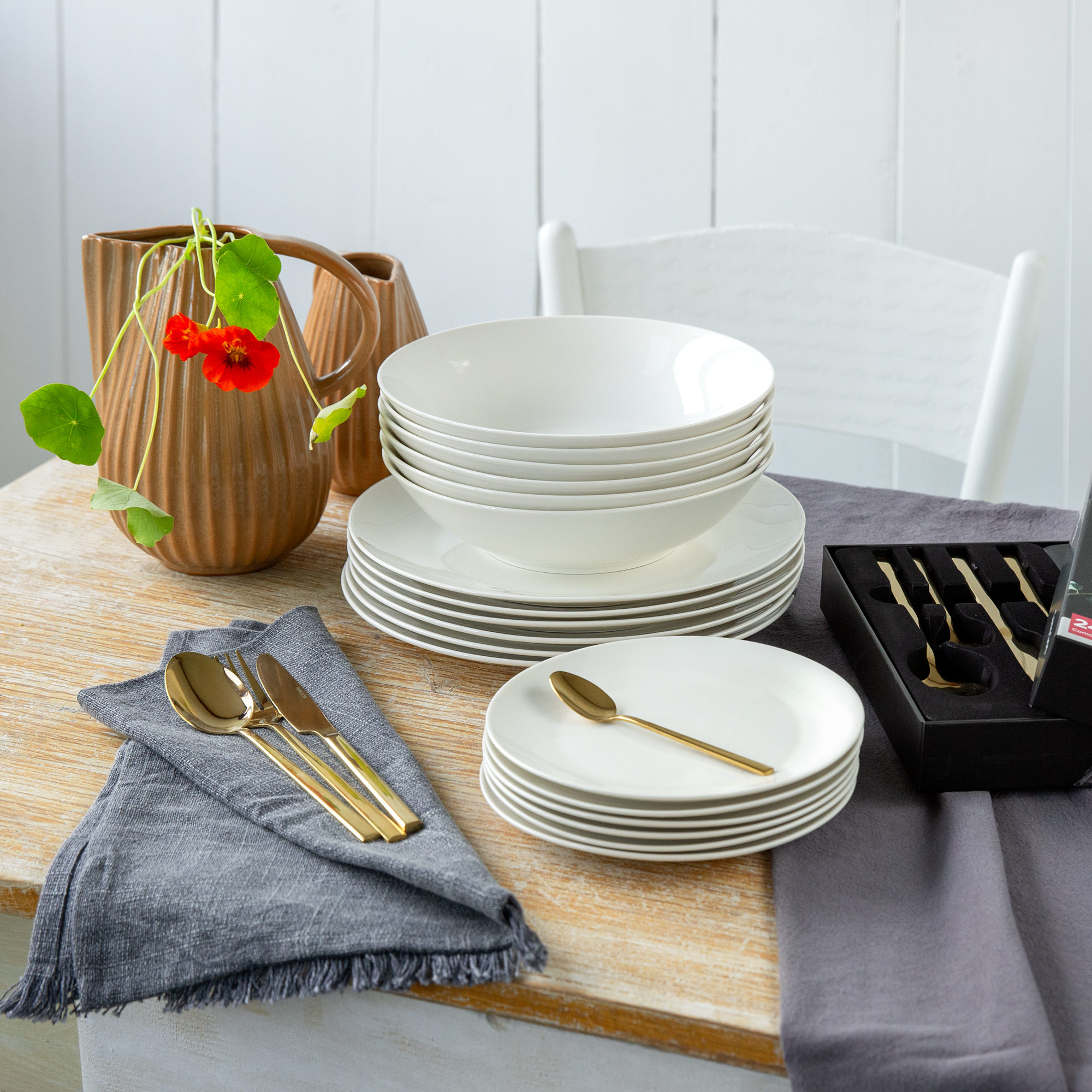 Tafelservice mit Gesteck für 6 Personen Bona Como 42-teilig AMBITION