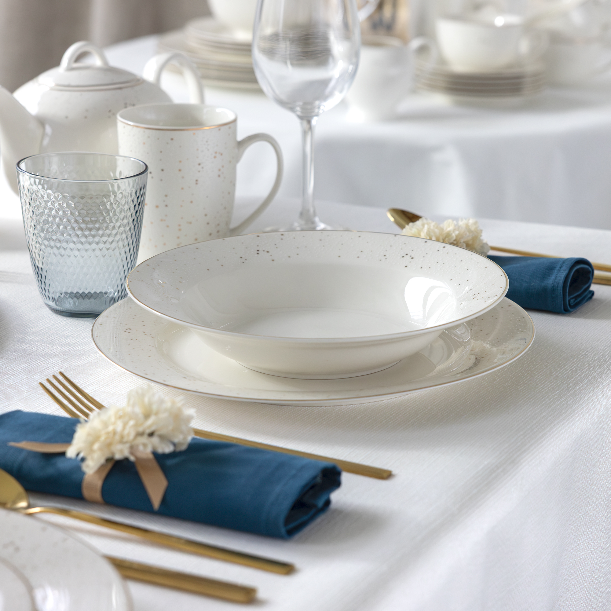 Servizio di soviglie da tavola per 6 persone Aurelia 45 pezzi AMBITION