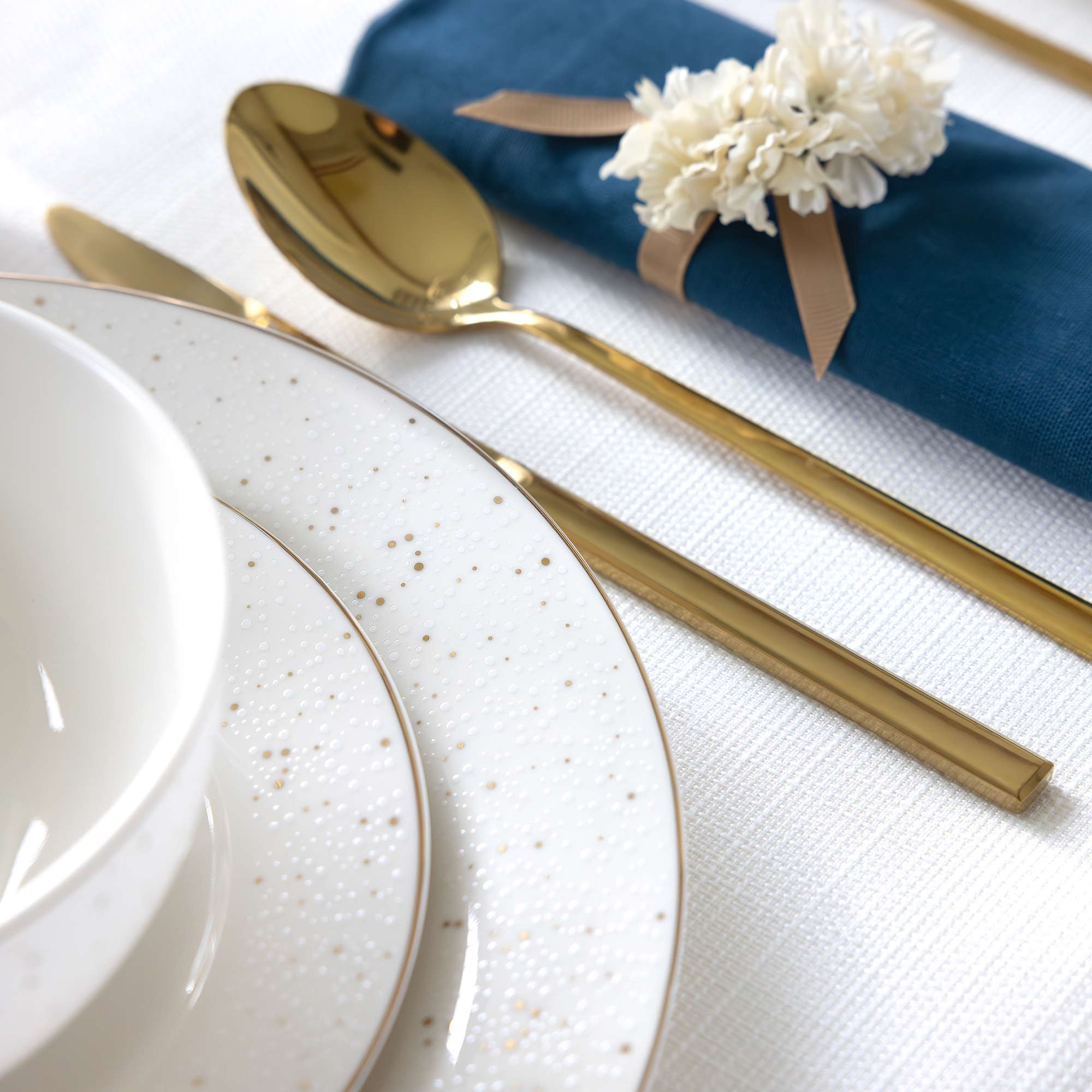 Dinner set for 6 people Aurelia 18-piece AMBITION