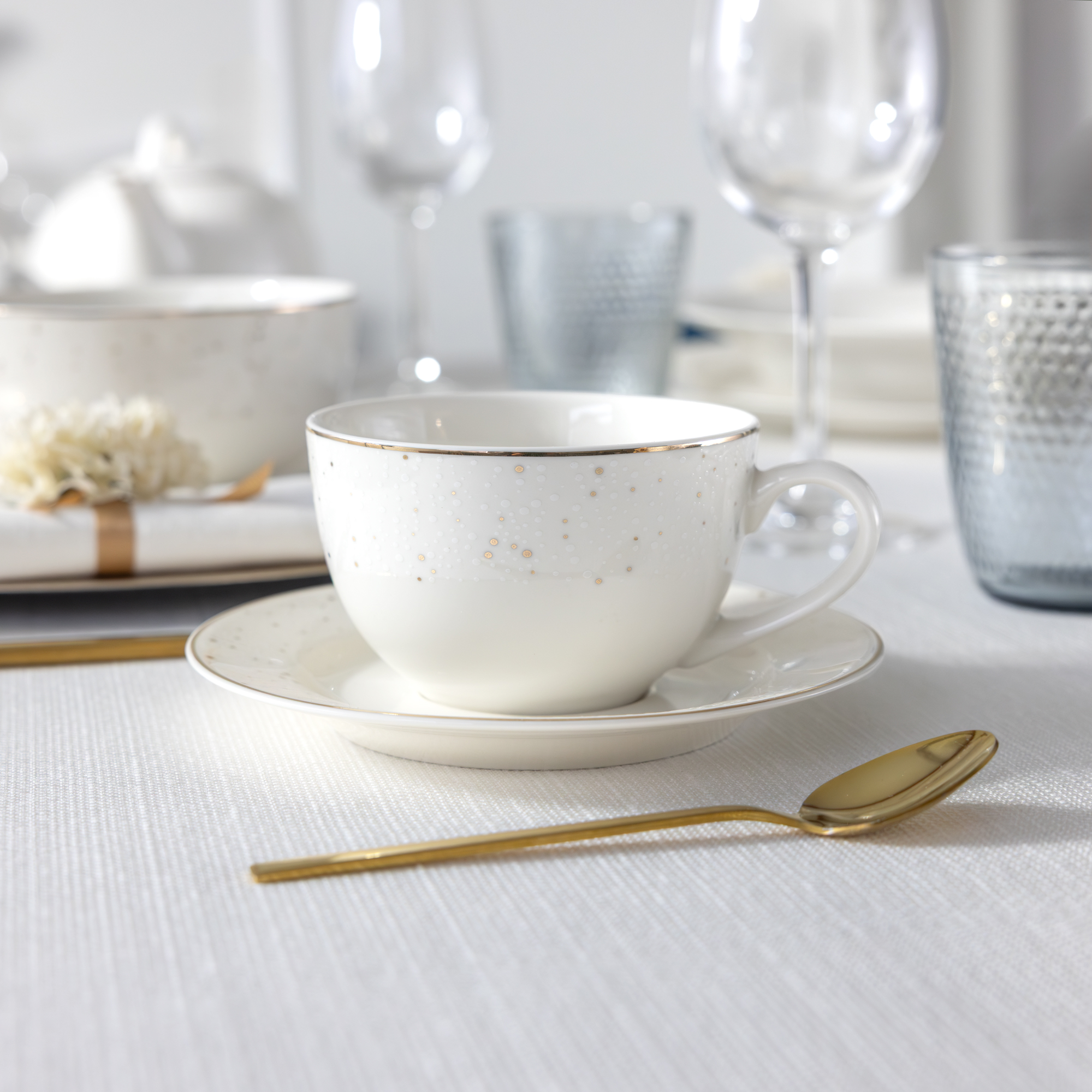 Servizio di soviglie da tavola per 6 persone Aurelia 45 pezzi AMBITION