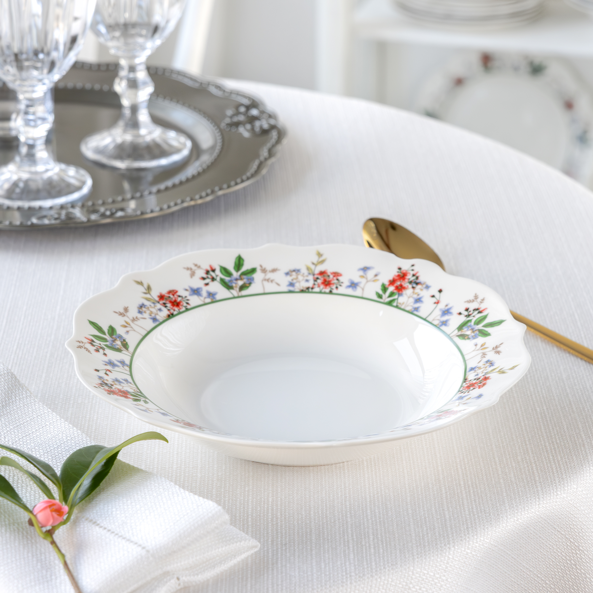 Dinner & coffee set for 6 people Rosalia 40-piece AMBITION