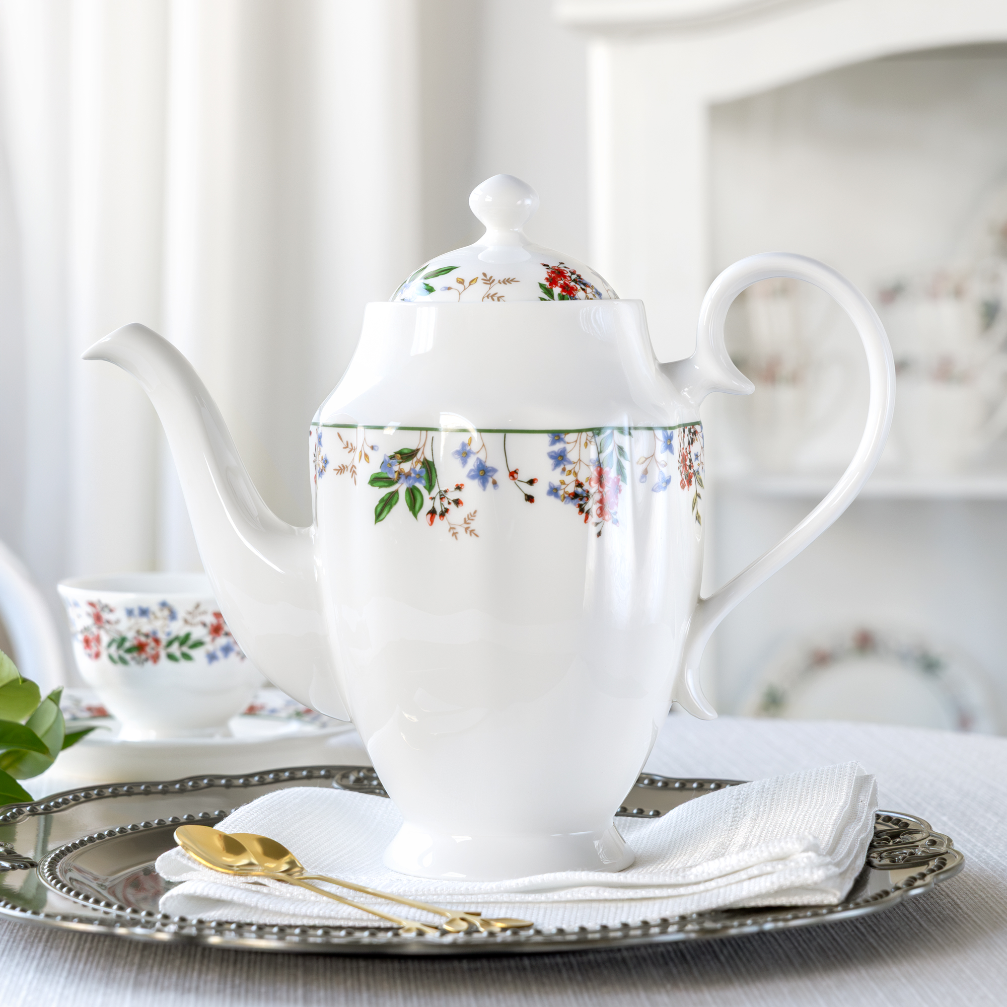 Dinner & coffee set for 6 people Rosalia 40-piece AMBITION