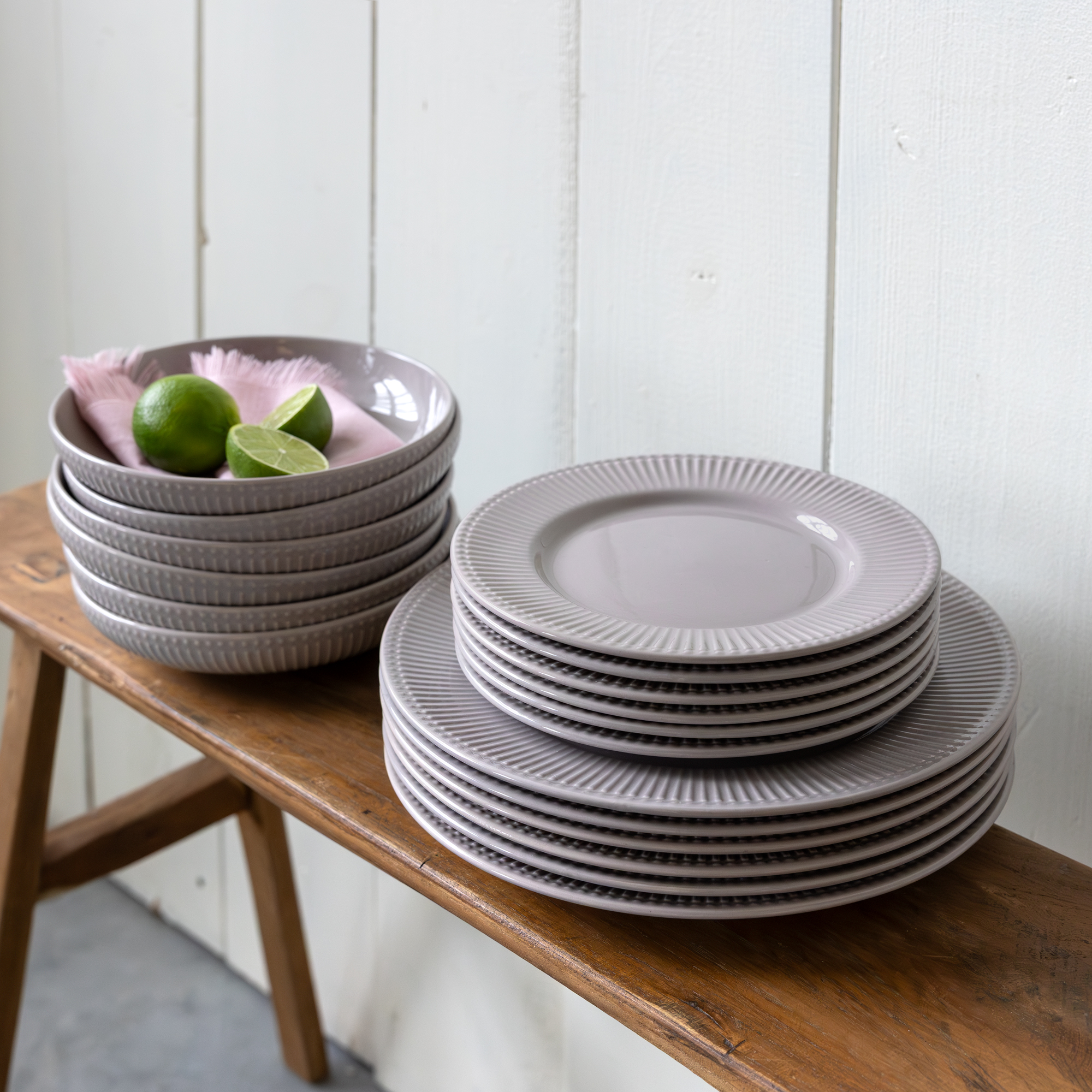 Talerz deserowy Curly 20,5 cm szary AMBITION