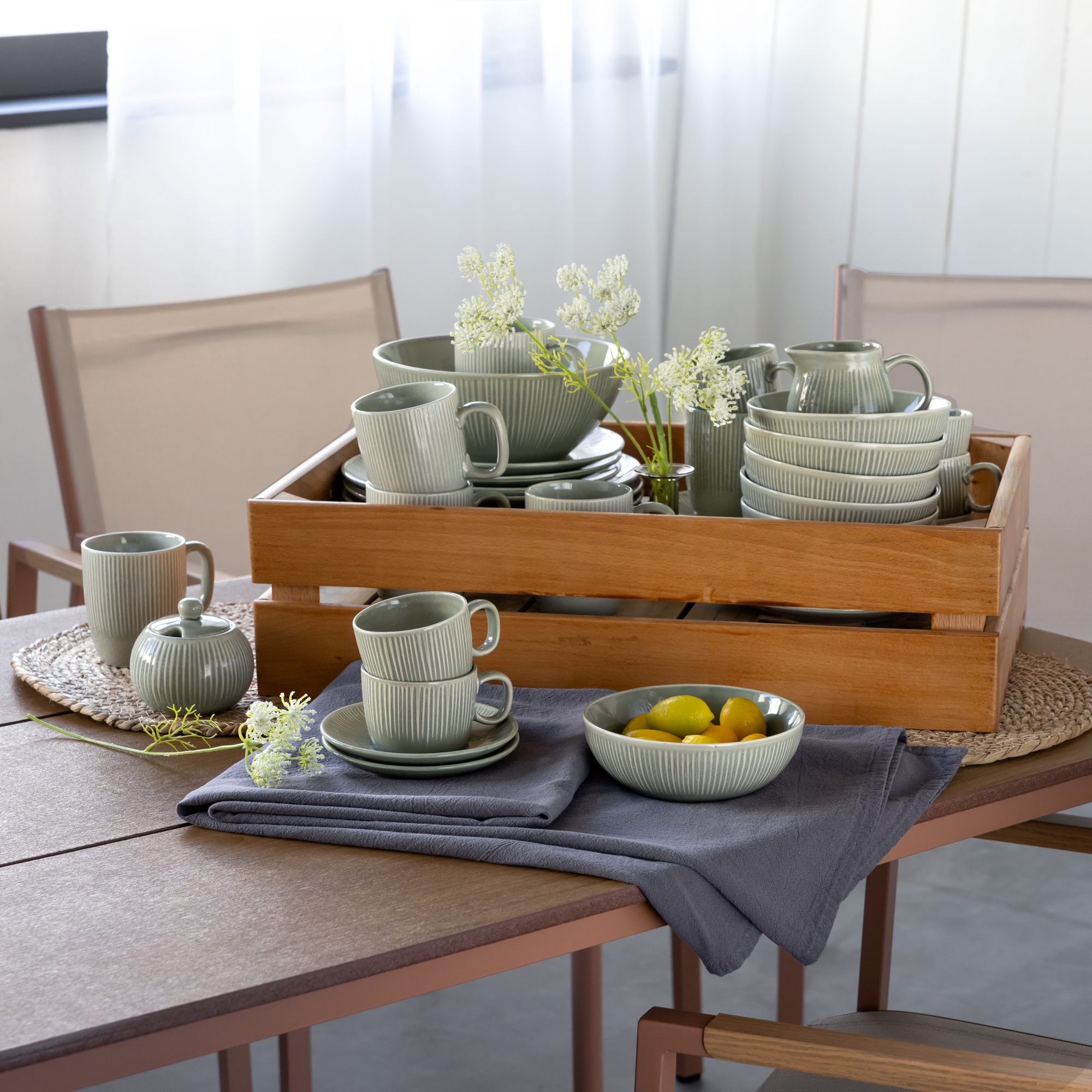 Serwis obiadowo-kawowy dla 6 osób 39-elementowy Mossa AMBITION