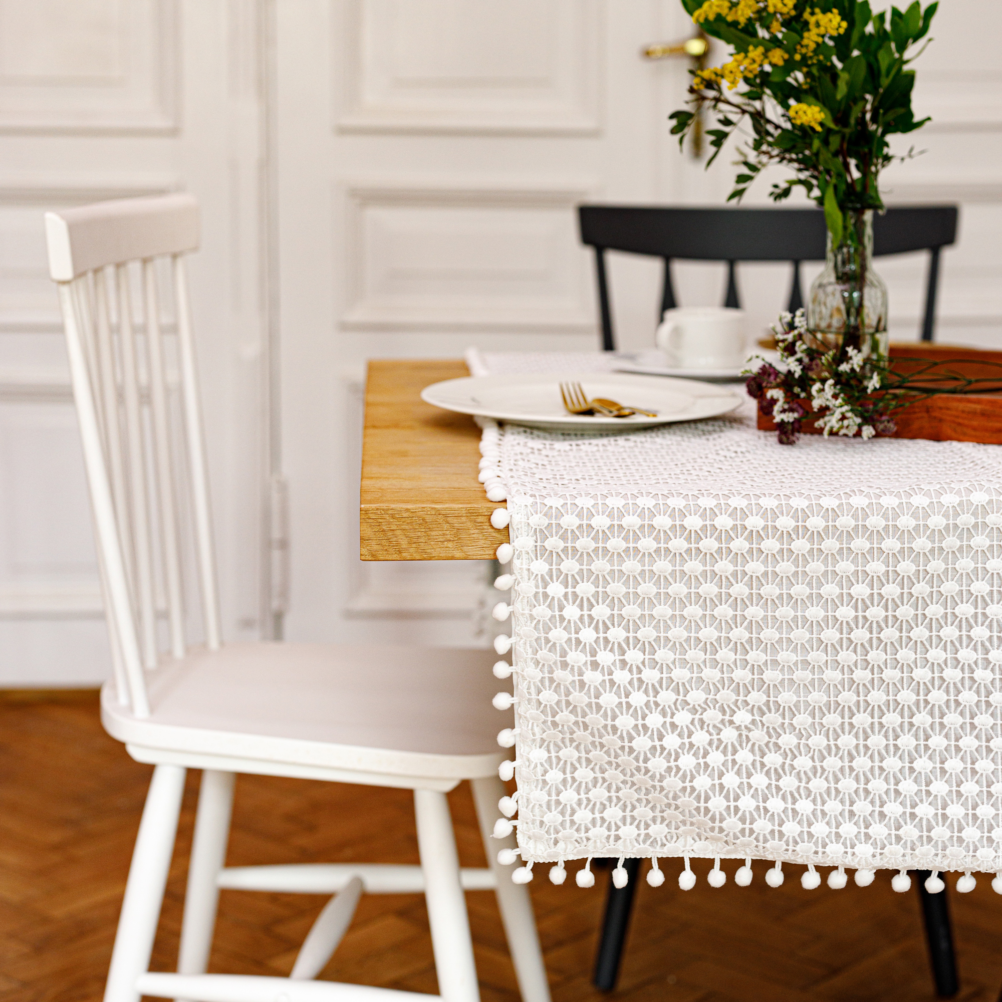 Bordsduk Lovely Dot 160 x 280 cm AMBITION