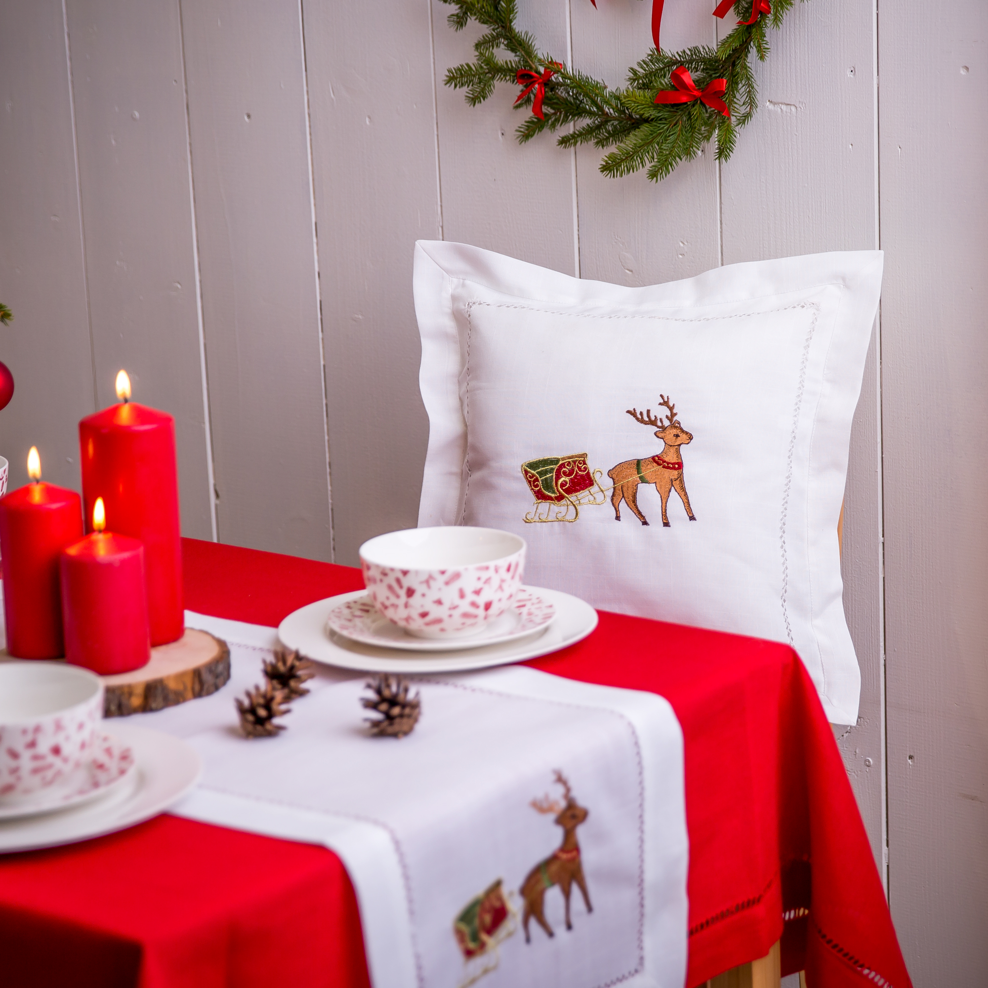 Salaterka Pine 13 cm red AMBITION