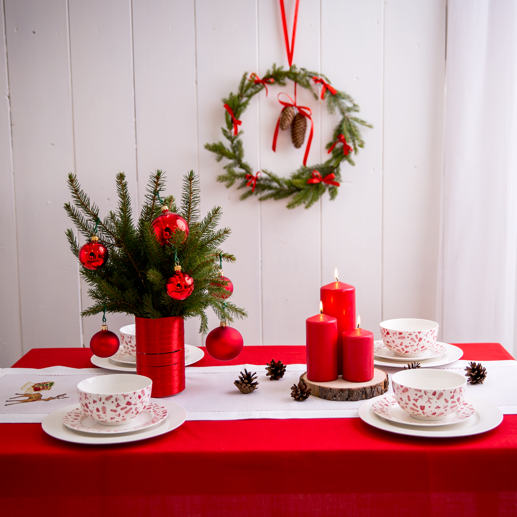 Salaterka Pine 13 cm red AMBITION