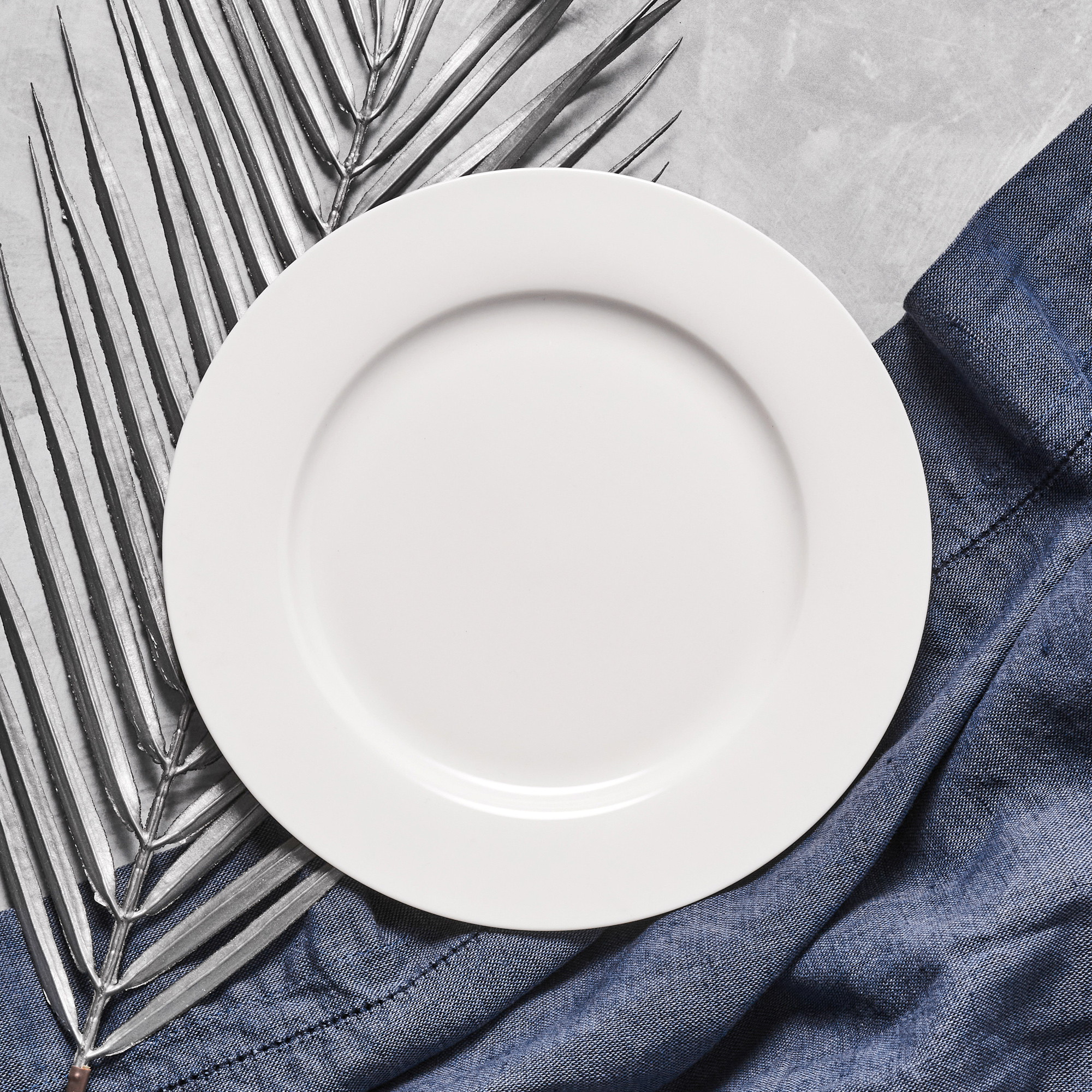 Porcelánový dezertní talíř Aura White 19 cm AMBITION