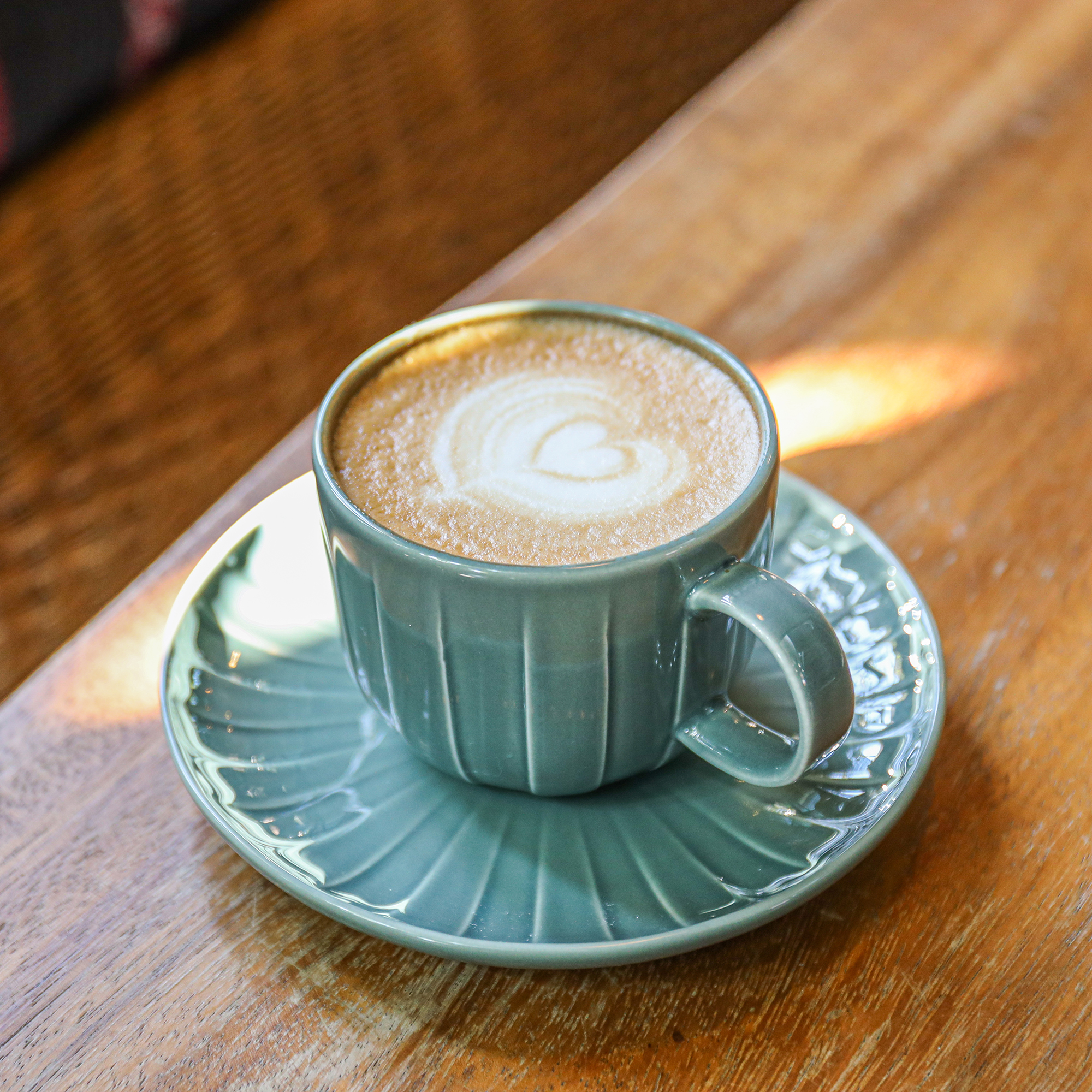 Juego de vajilla para 6 personas Ligne verde 48 piezas AMBITION