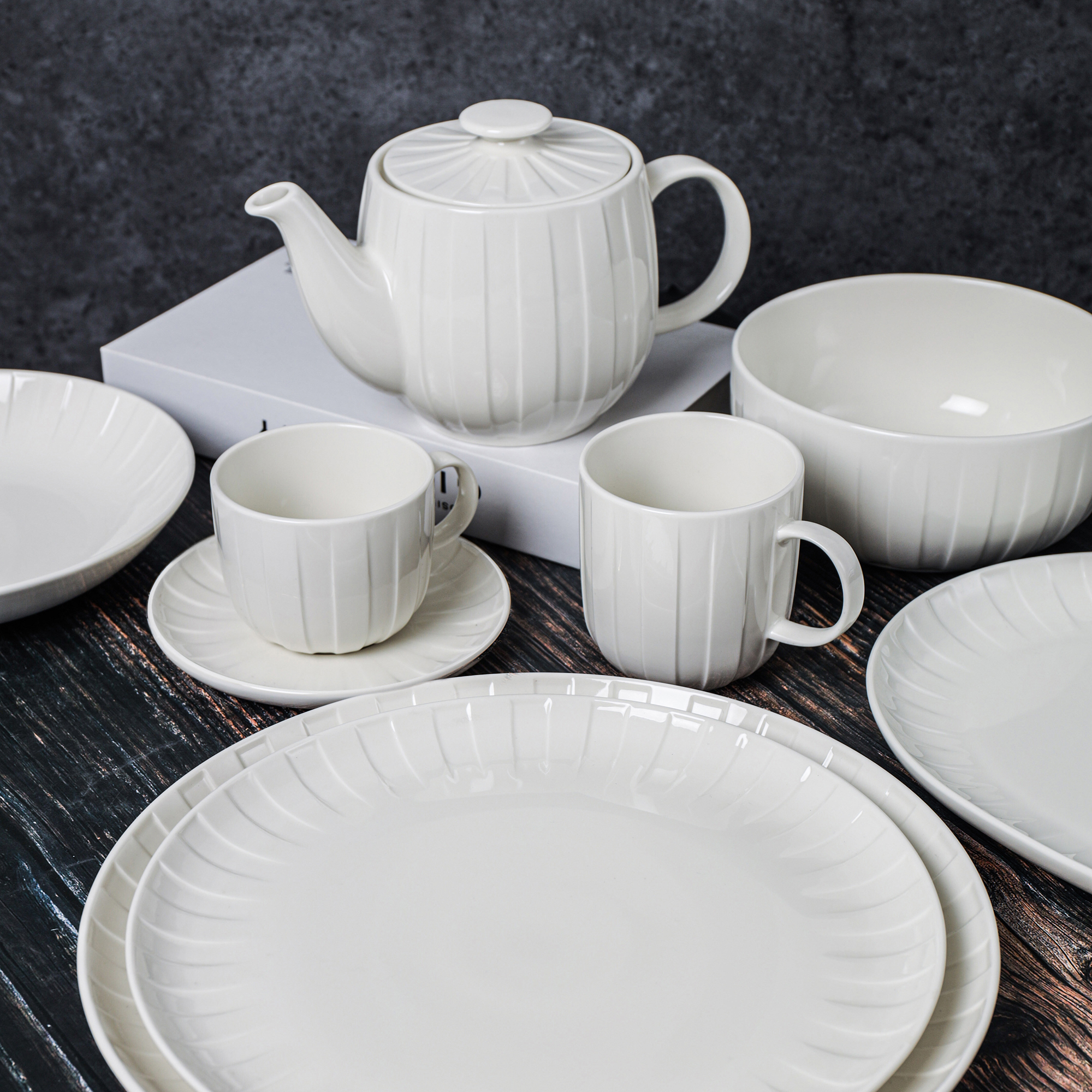 Porcelánový dezertný tanier Ligne 21 cm AMBITION