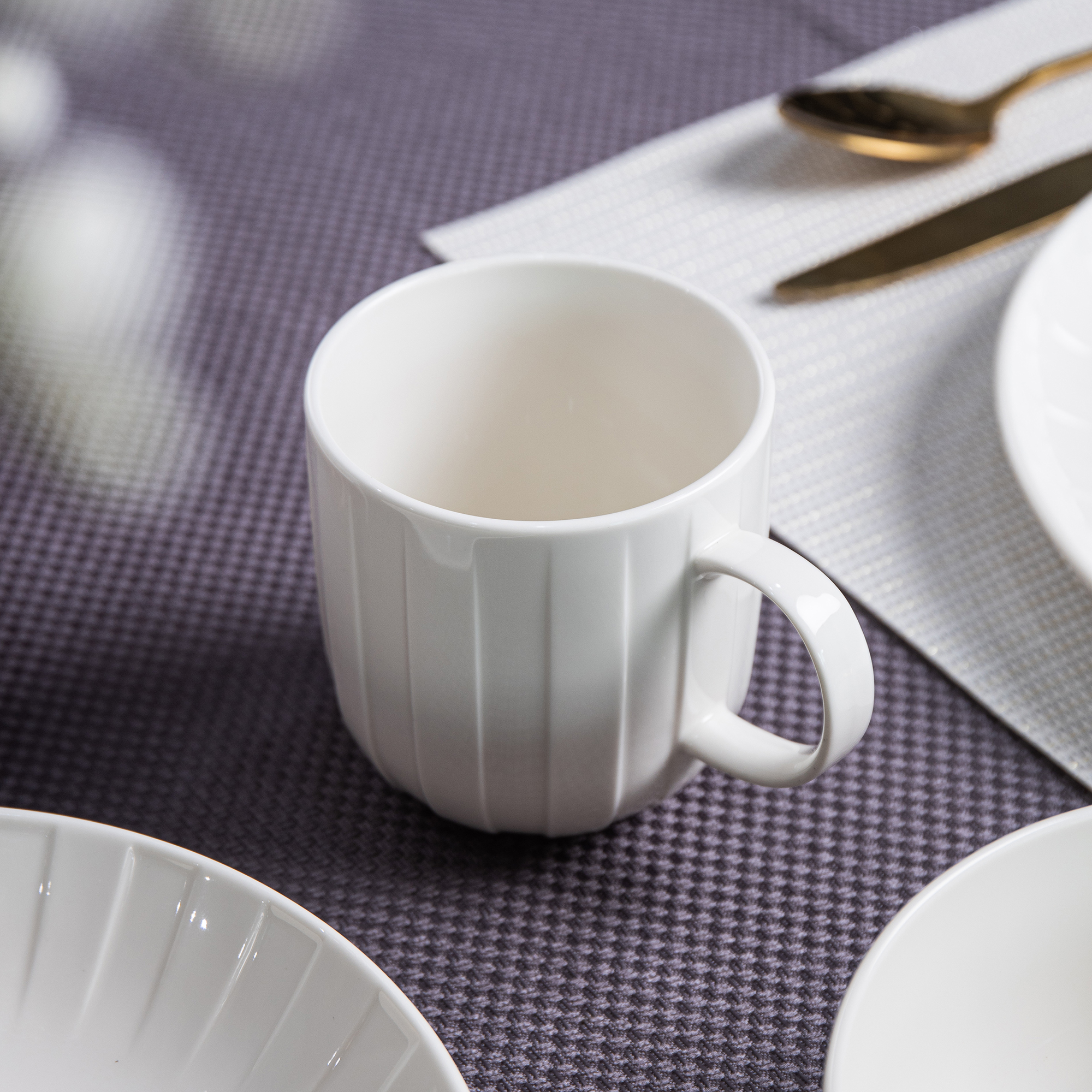 Juego de vajilla para 6 personas Ligne blanco 48 piezas AMBITION