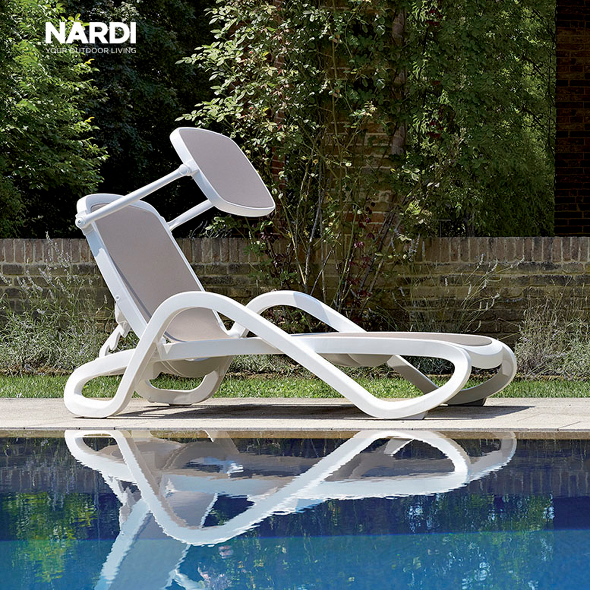 Leżak basenowy Alfa Bianco / Tortora NARDI