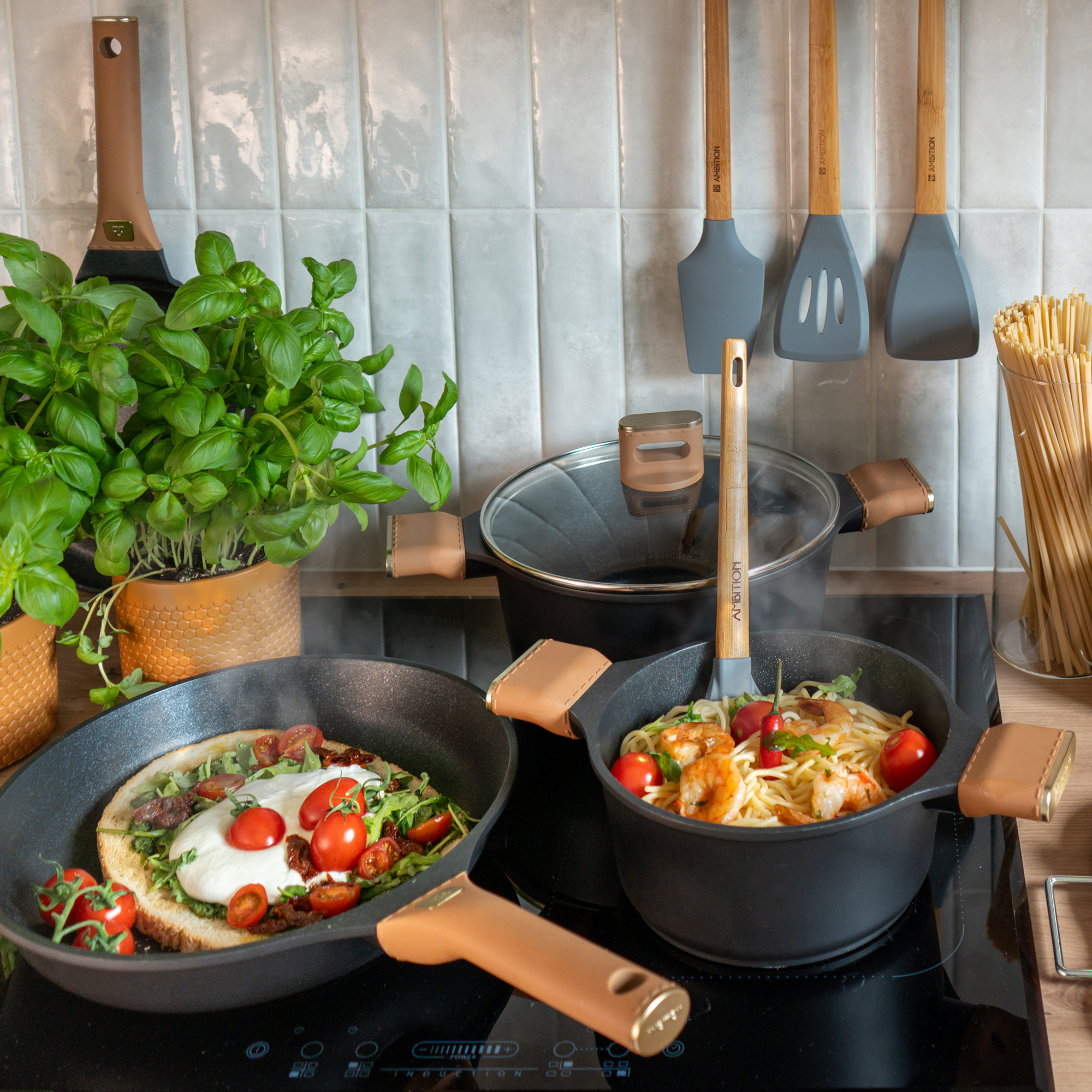 Batería de cocina con revestimiento Qualum Basic Stone Edition Camel 9-piezas AMBITION