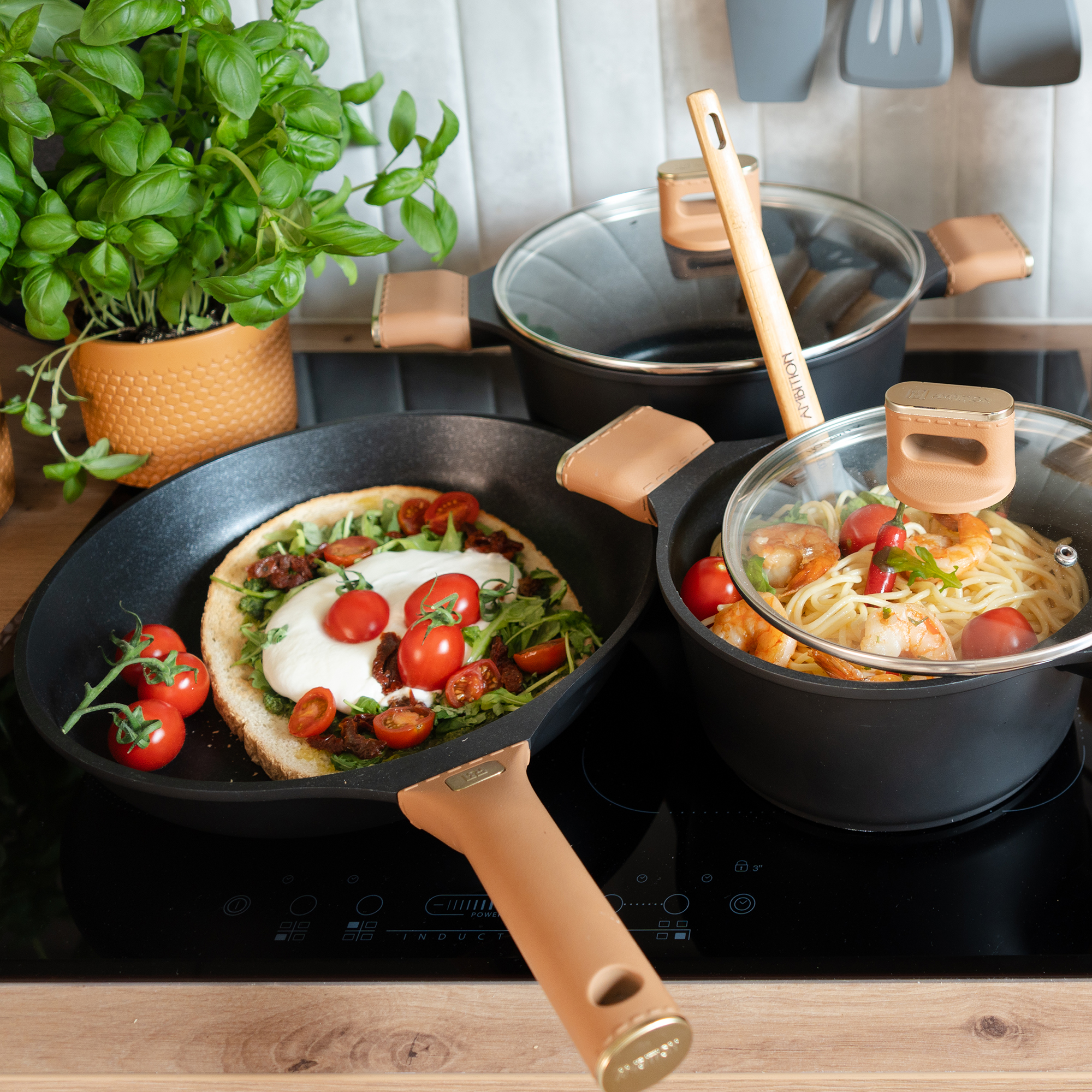 Batería de cocina con revestimiento Qualum Basic Stone Edition Camel 9-piezas AMBITION