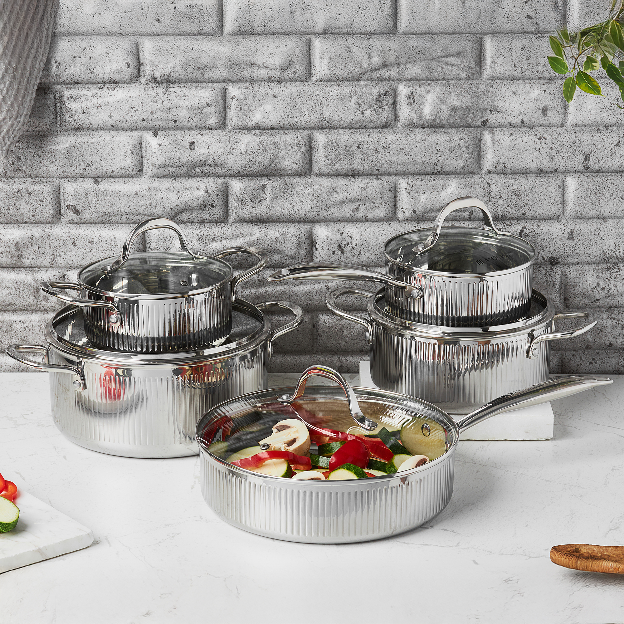 Saucepan with lid Curly 16 cm AMBITION