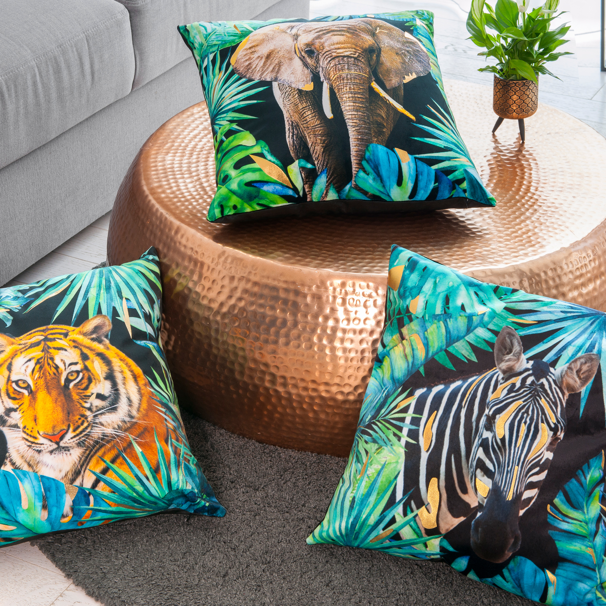 Dekoratívna obliečka na vankúš z polyesteru Tropical Tiger 45 x 45 cm MY HOME