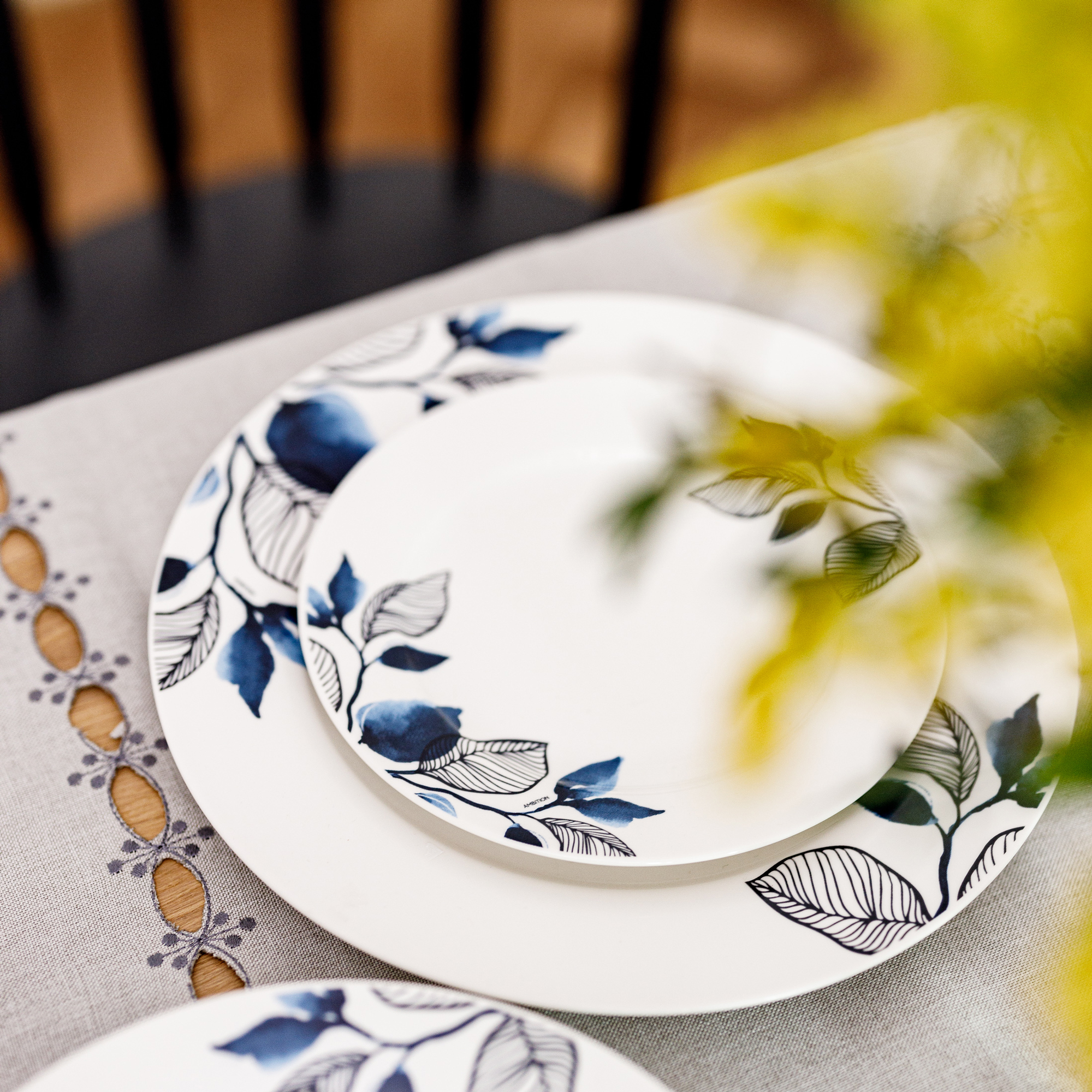 Dessert plate Blue Flower 19 cm AMBITION