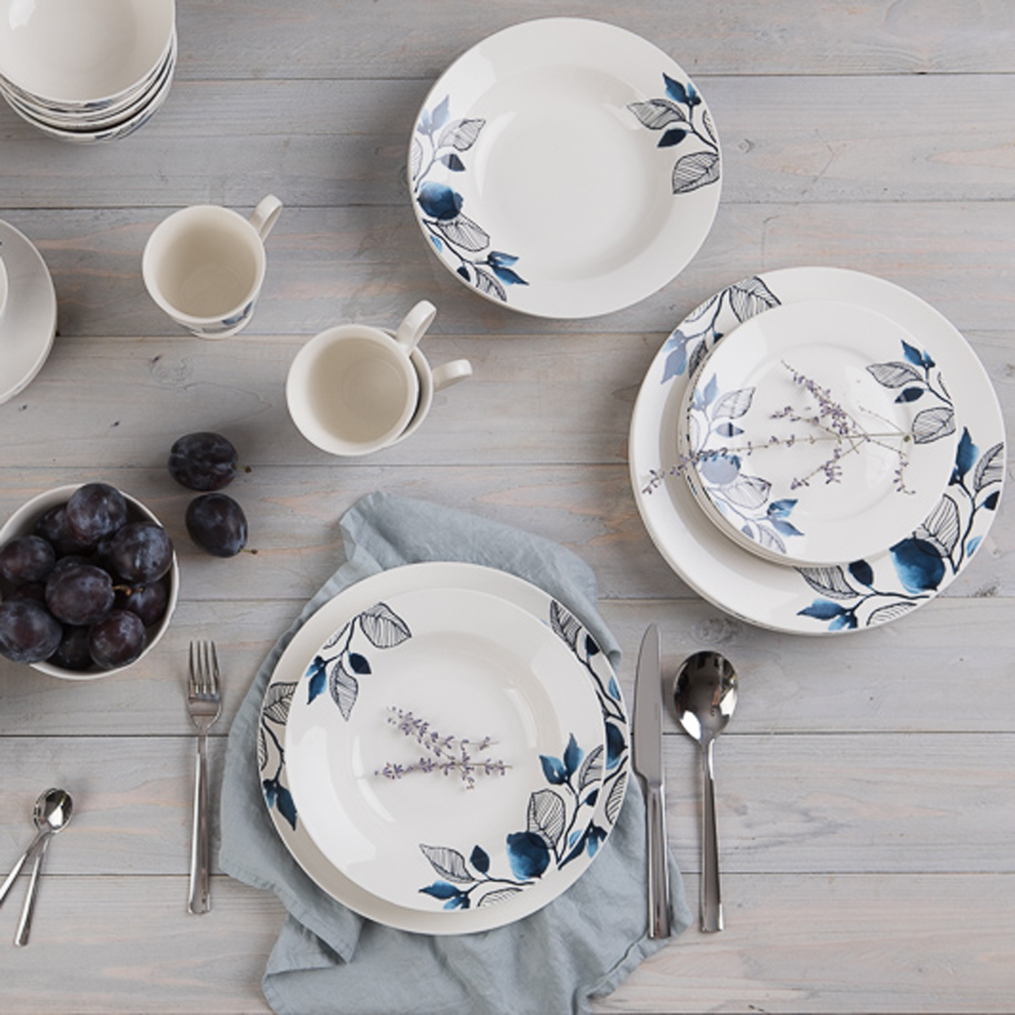 Dessert plate Blue Flower 19 cm AMBITION