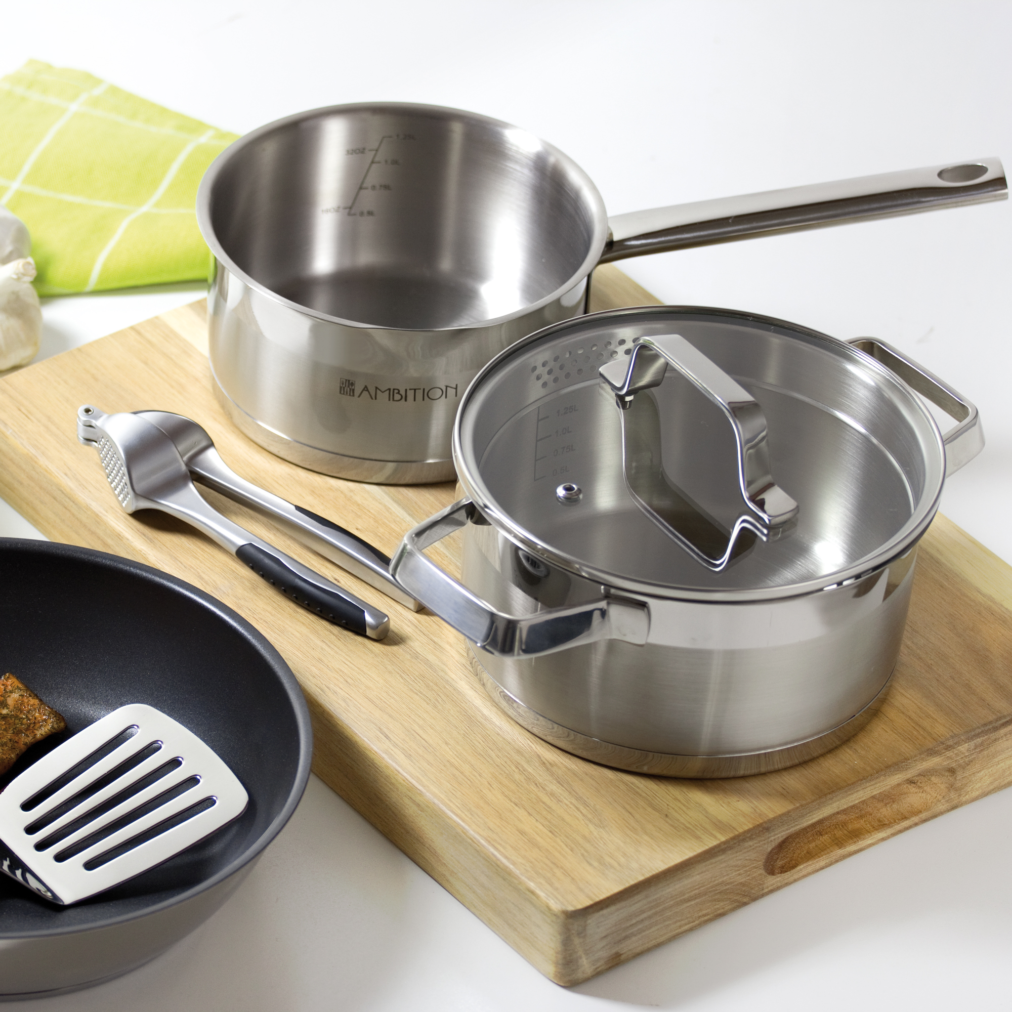 Pentola con coperchio scolapasta Kitchen Pro 22 cm AMBITION
