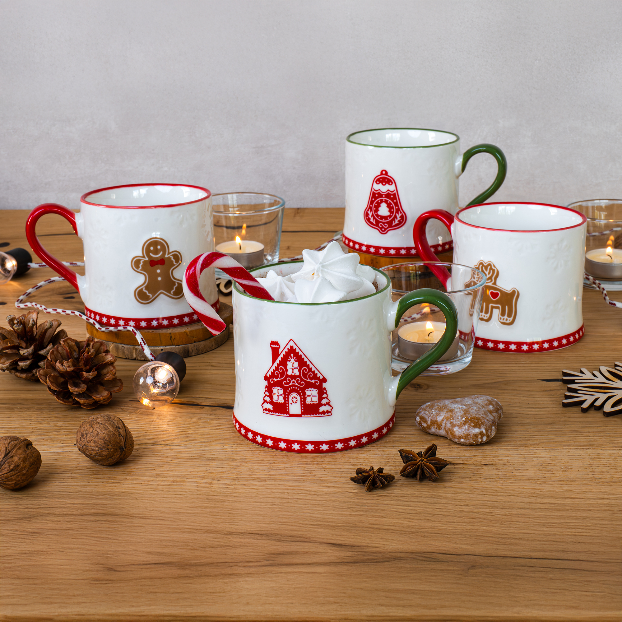 Sváteční porcelánový hrnek Cookies Domeček 300 ml AMBITION