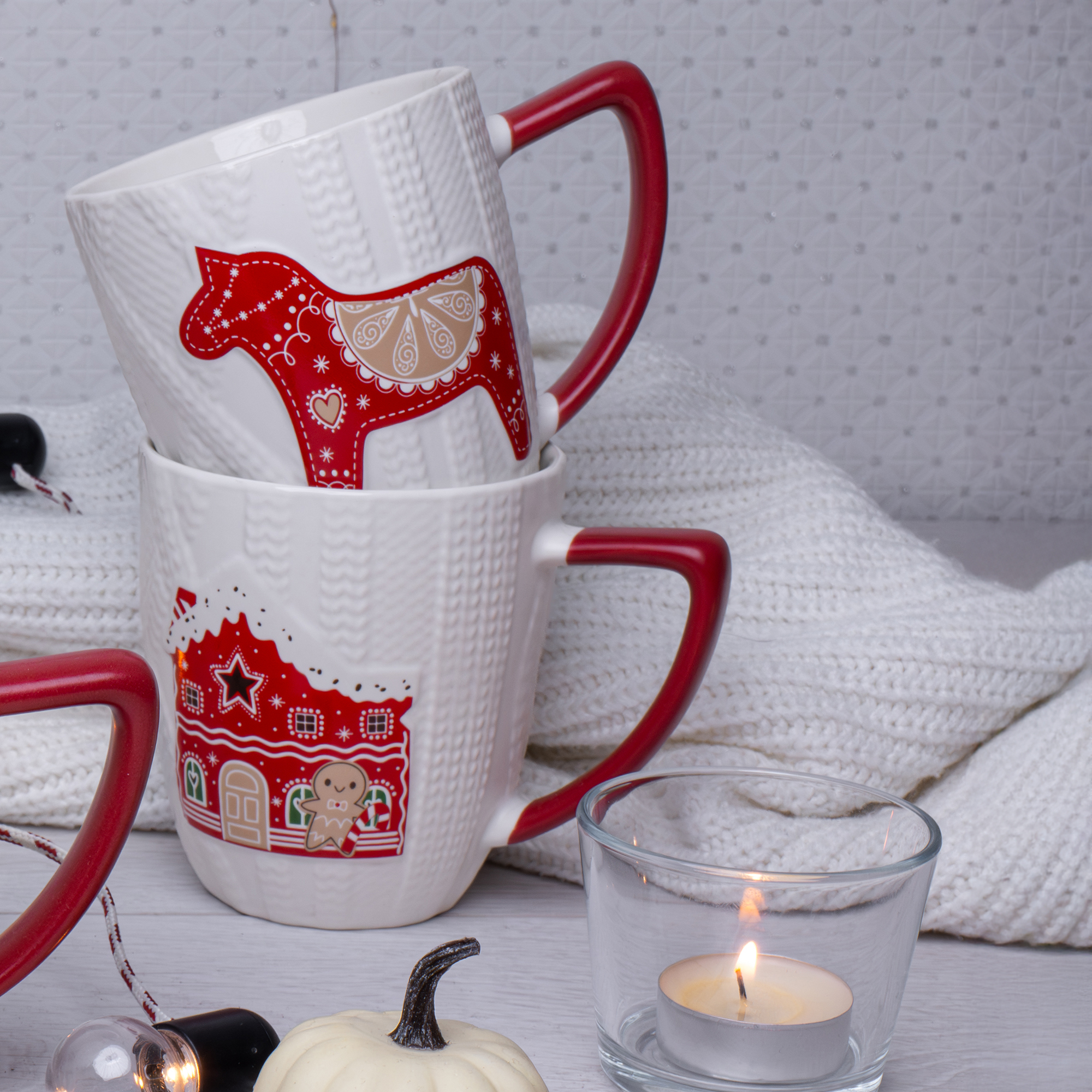 Weihnachtsbecher Scarf Modern 420 ml Lebkuchenhaus AMBITION