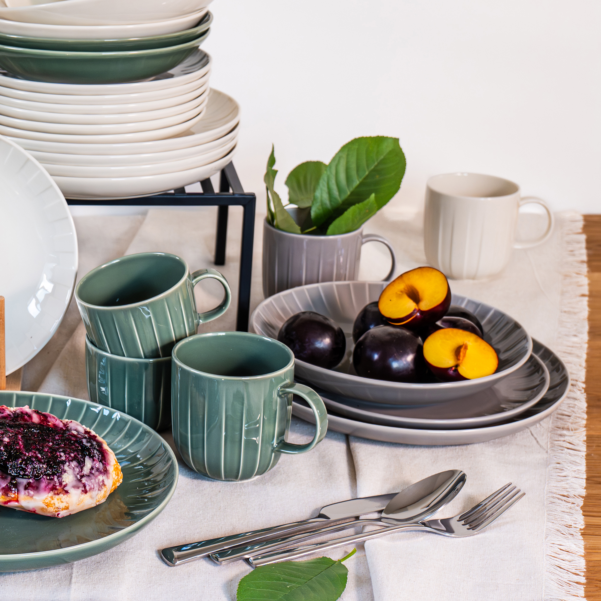Juego de vajilla para 6 personas Ligne verde 48 piezas AMBITION