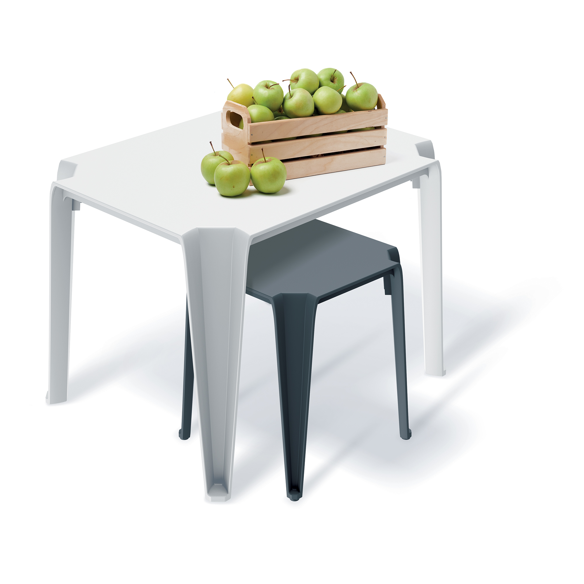 Antracitový plastový záhradný stolík Lottie Carbon 39,6 x 39,6 cm FERNE
