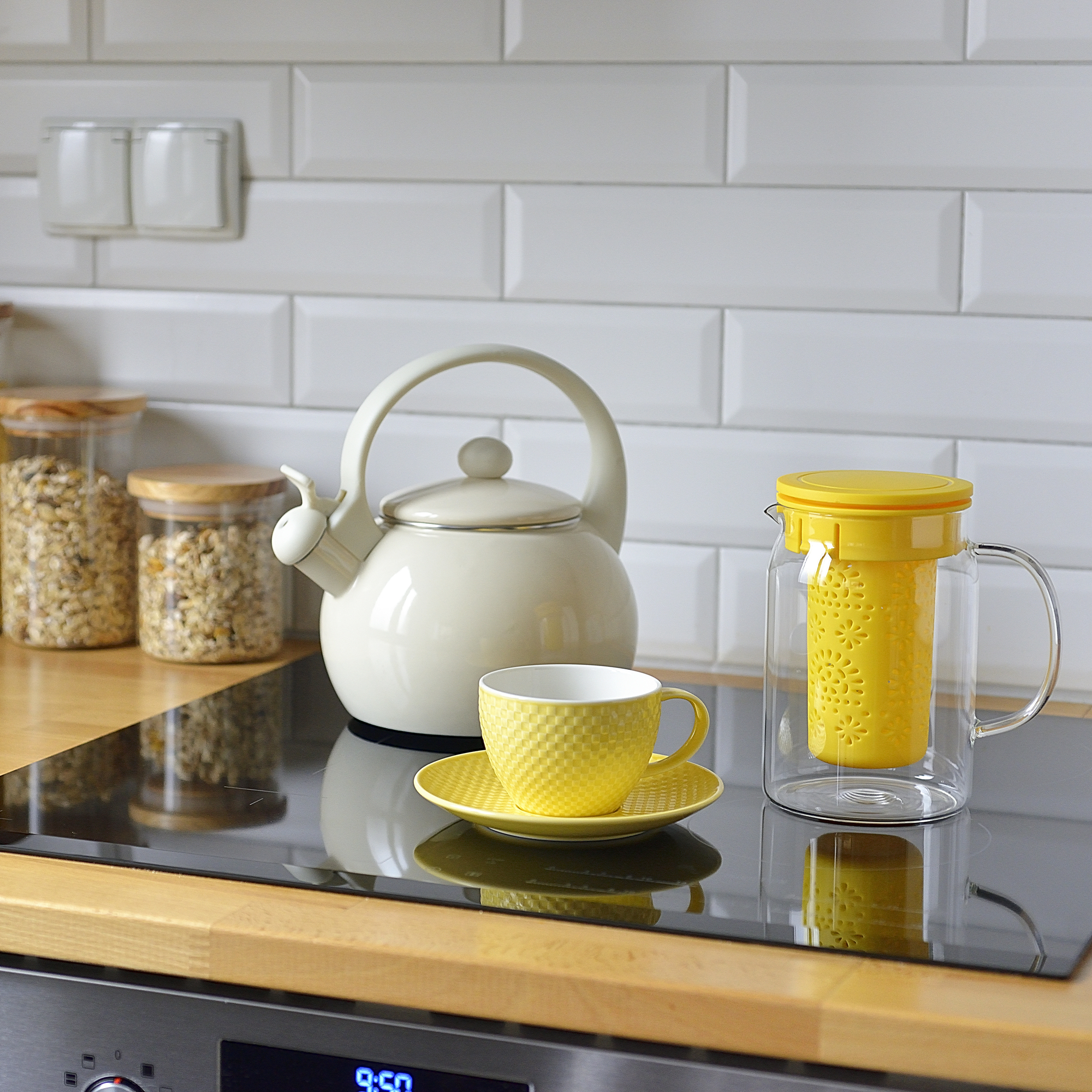 Kitchen storage glass jar with lid Nordic 650 ml AMBITION