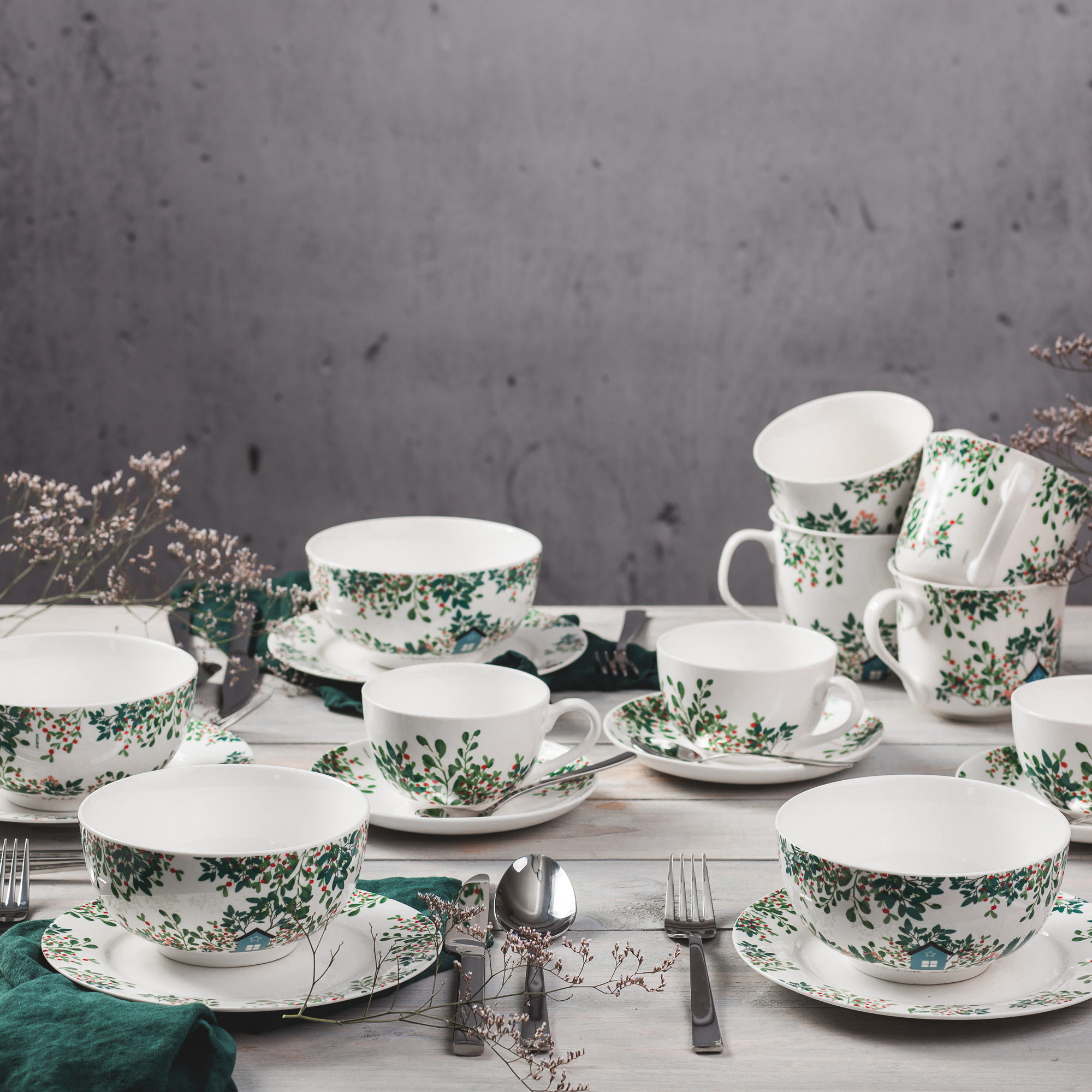 Porcelánová salátová mísa Greenery 14 cm AMBITION