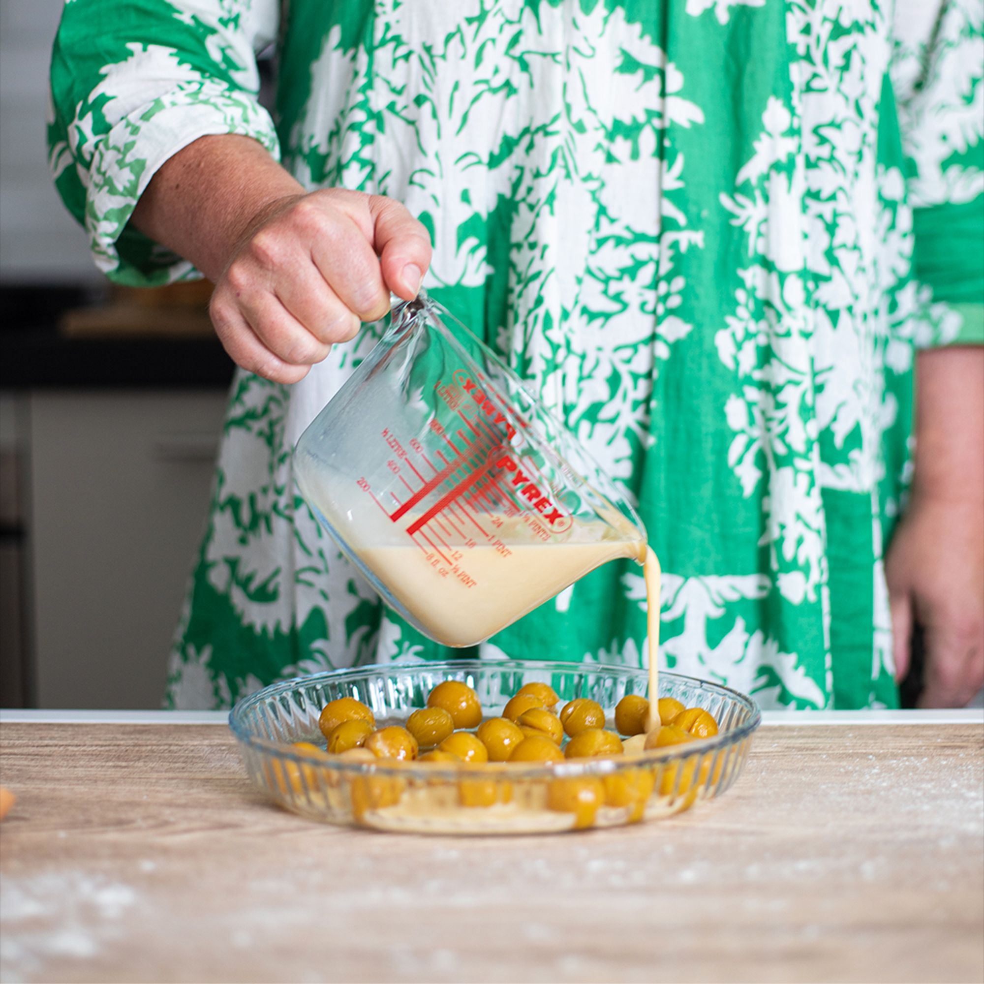 Skleněná odměrka s plastovým víkem 1 l PYREX