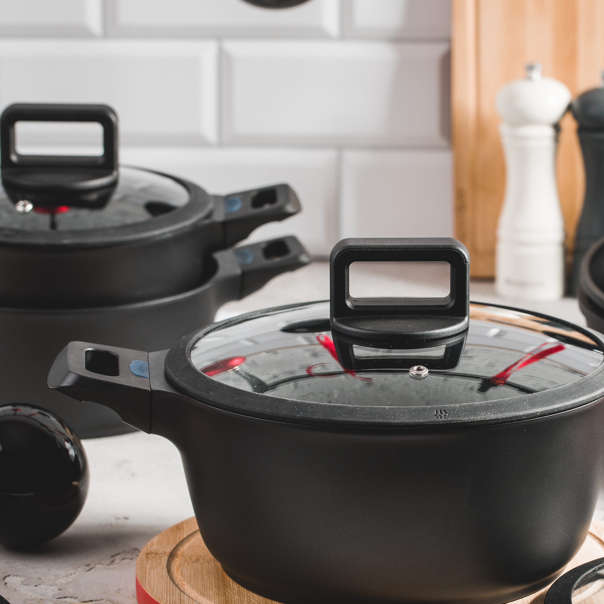 Set of 10-piece pots with Ultimo frying pan with ILAG Ultimate coating AMBITION