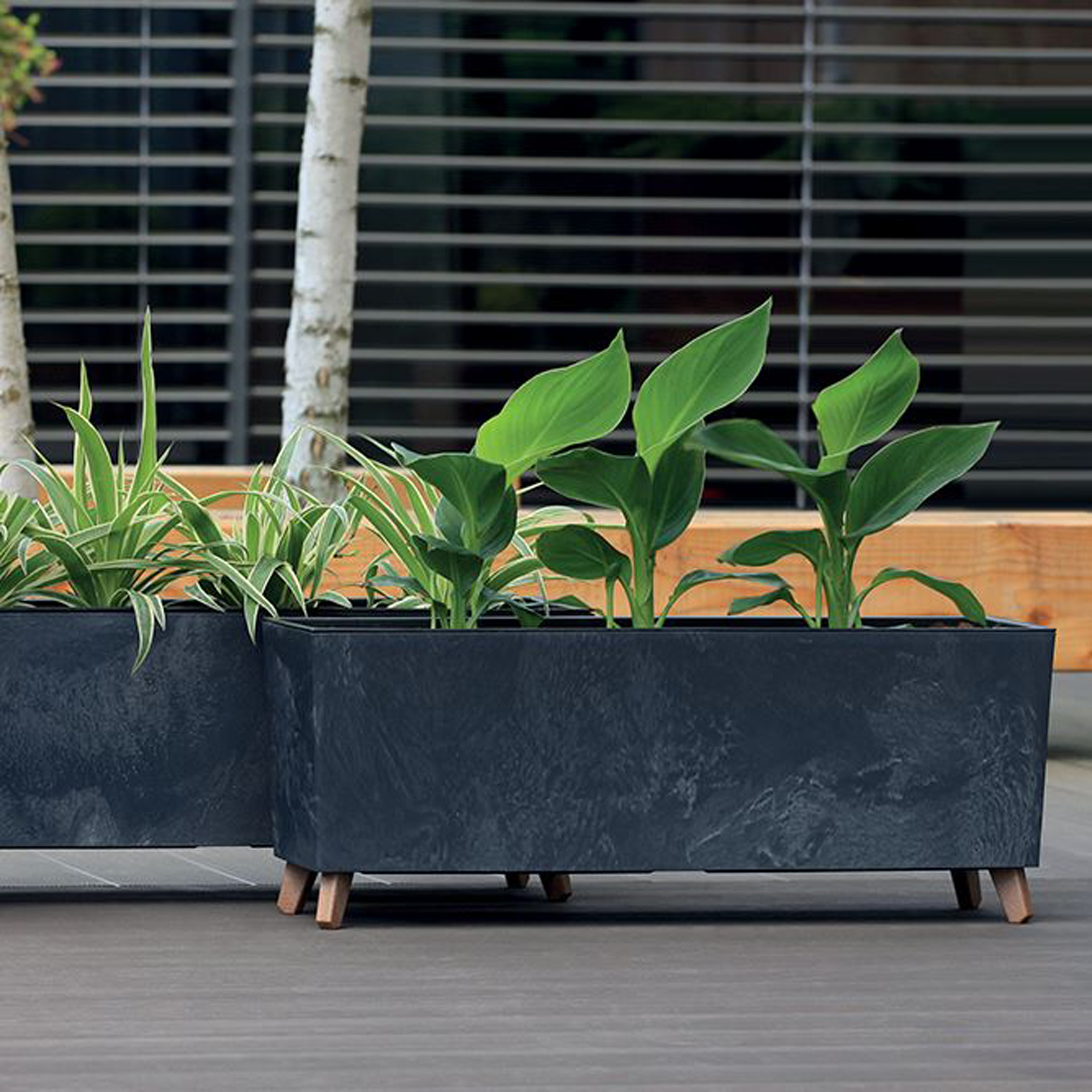 Plastový záhradný kvetináč s vložkou Urbi Beton Effect Terracotta 77 x 23,5 x 30 cm PROSPERPLAST