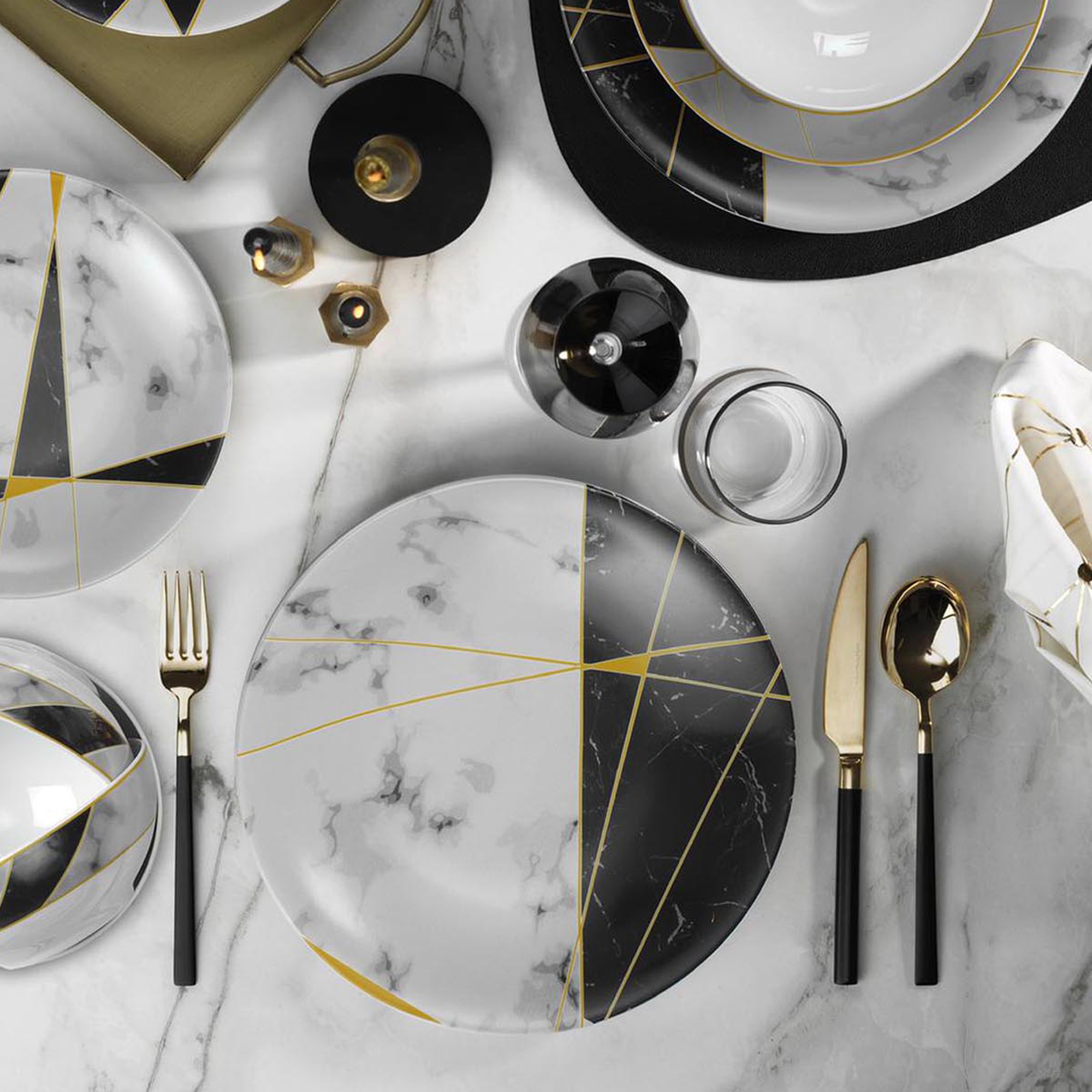 Jídelní servis Black Marble pro 6 osob 24-dílů KÜTAHYA PORSELEN
